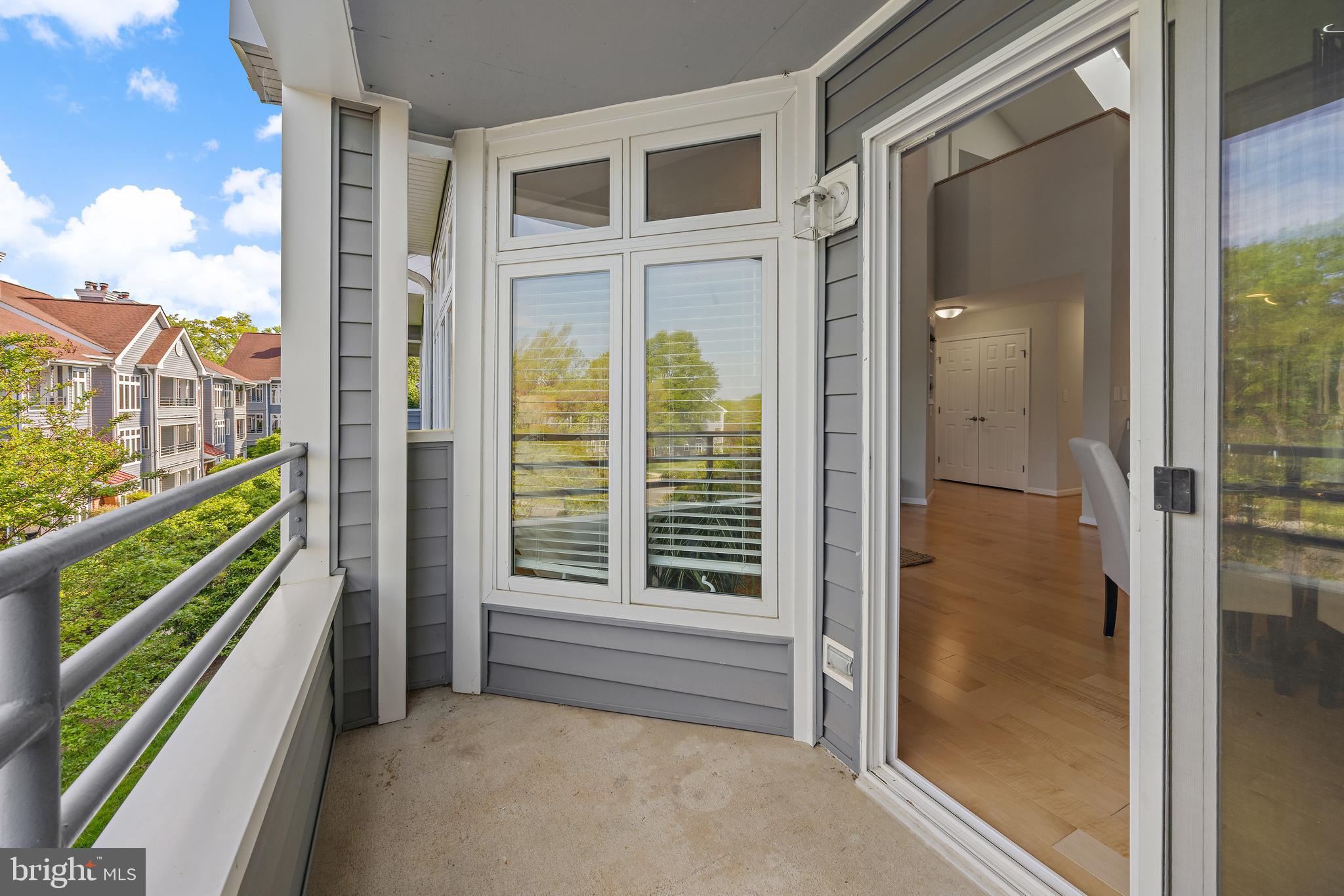 LAKE HERON CONDOMINIUMS - Residential