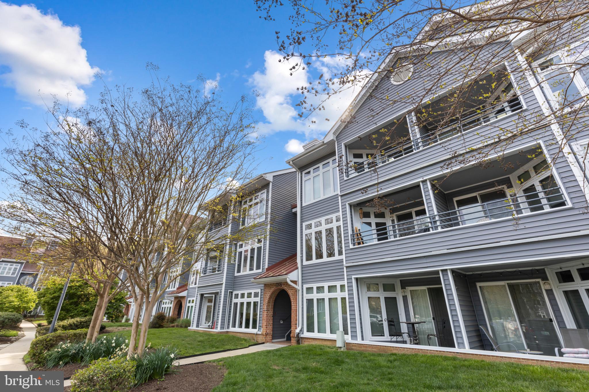 LAKE HERON CONDOMINIUMS - Residential