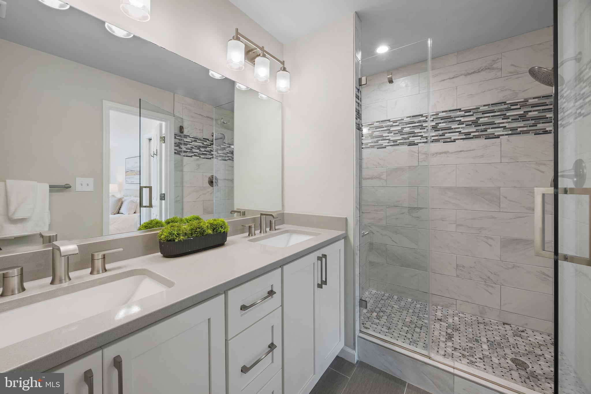 LAKE HERON CONDOMINIUMS - Residential