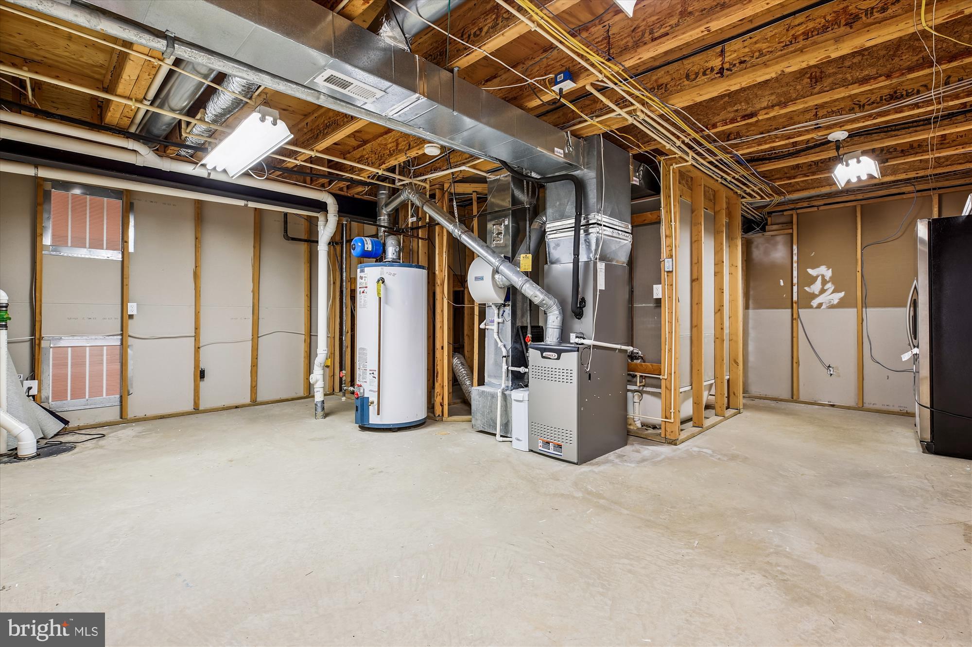 LAKELANDS - Residential