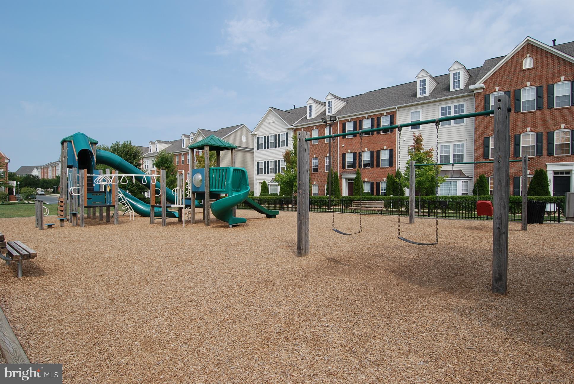 LAKELANDS - Residential