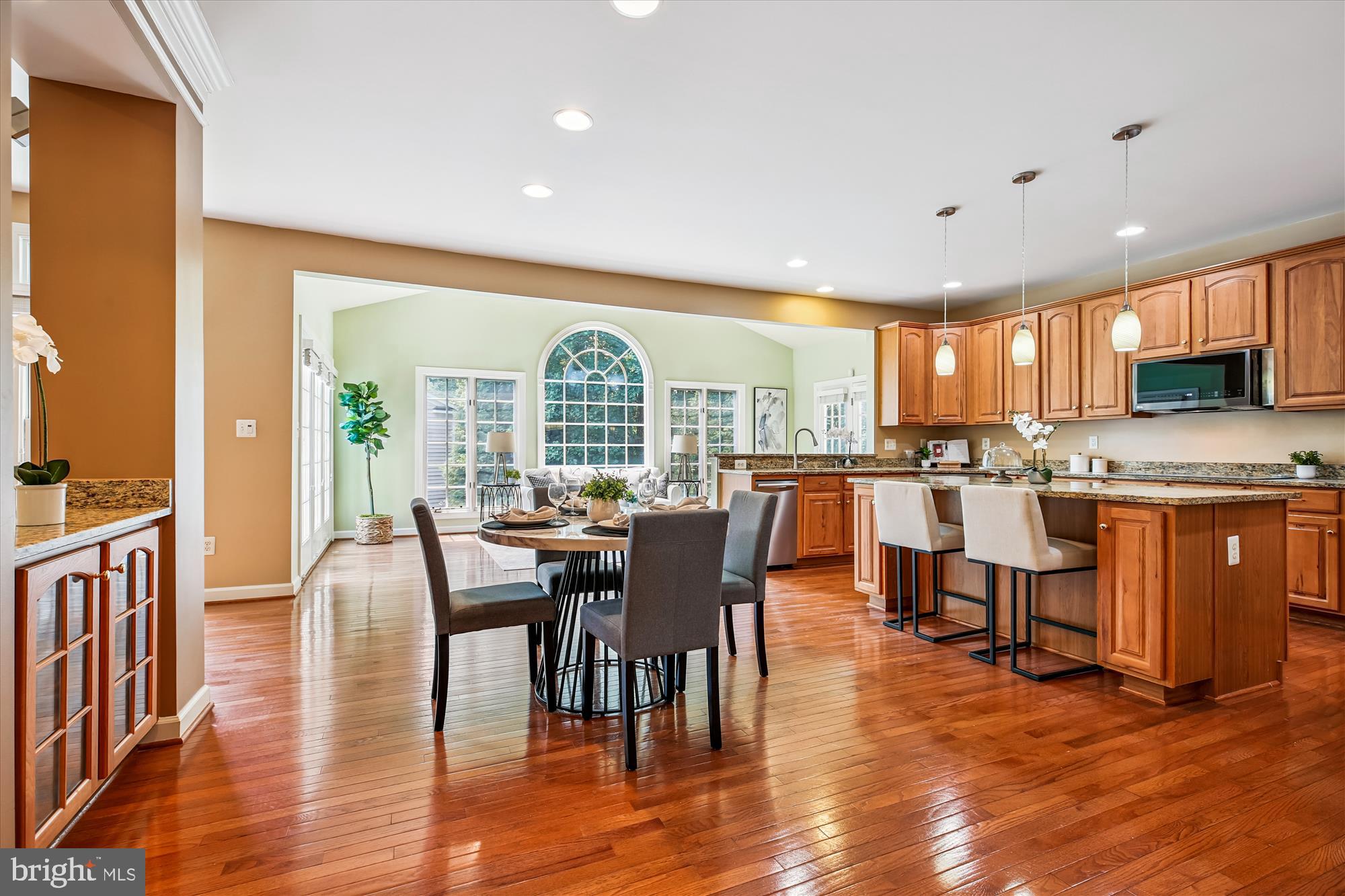 LAKELANDS - Residential