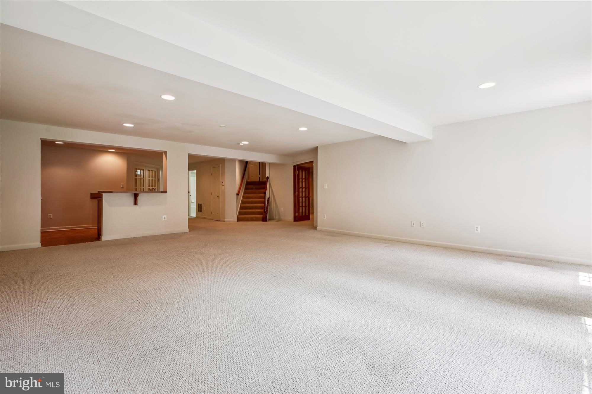 LAKELANDS - Residential