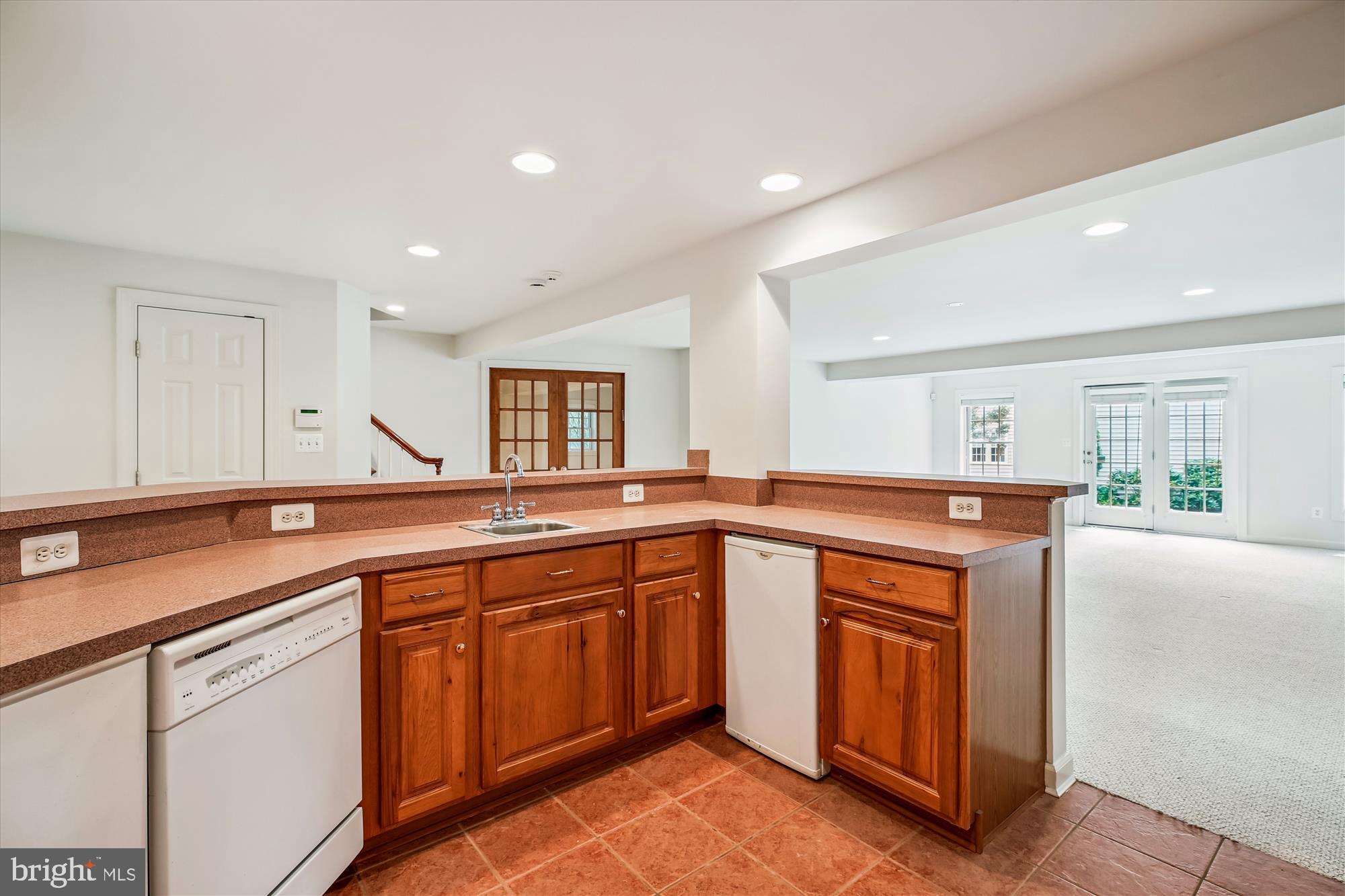 LAKELANDS - Residential