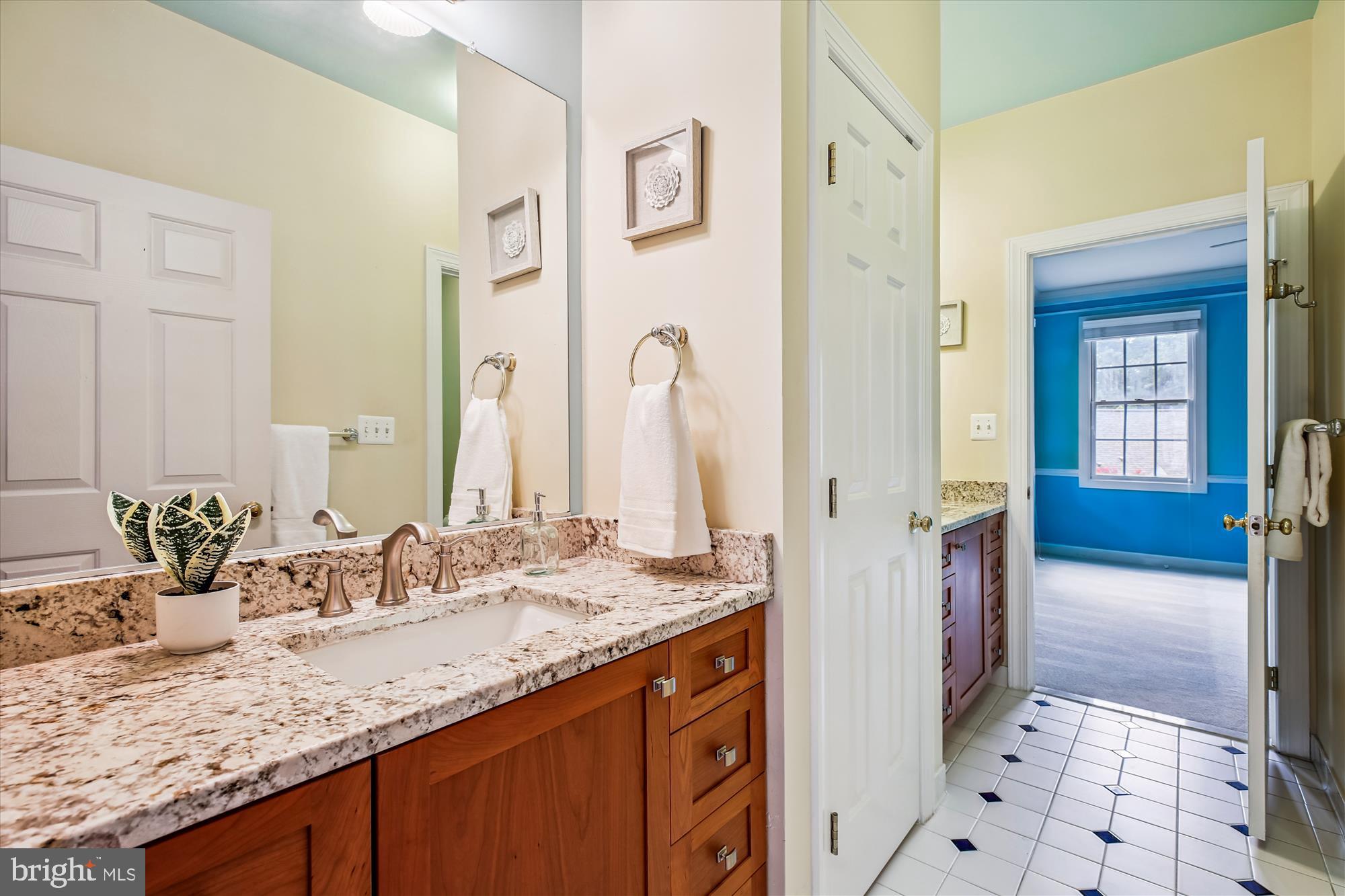 LAKELANDS - Residential