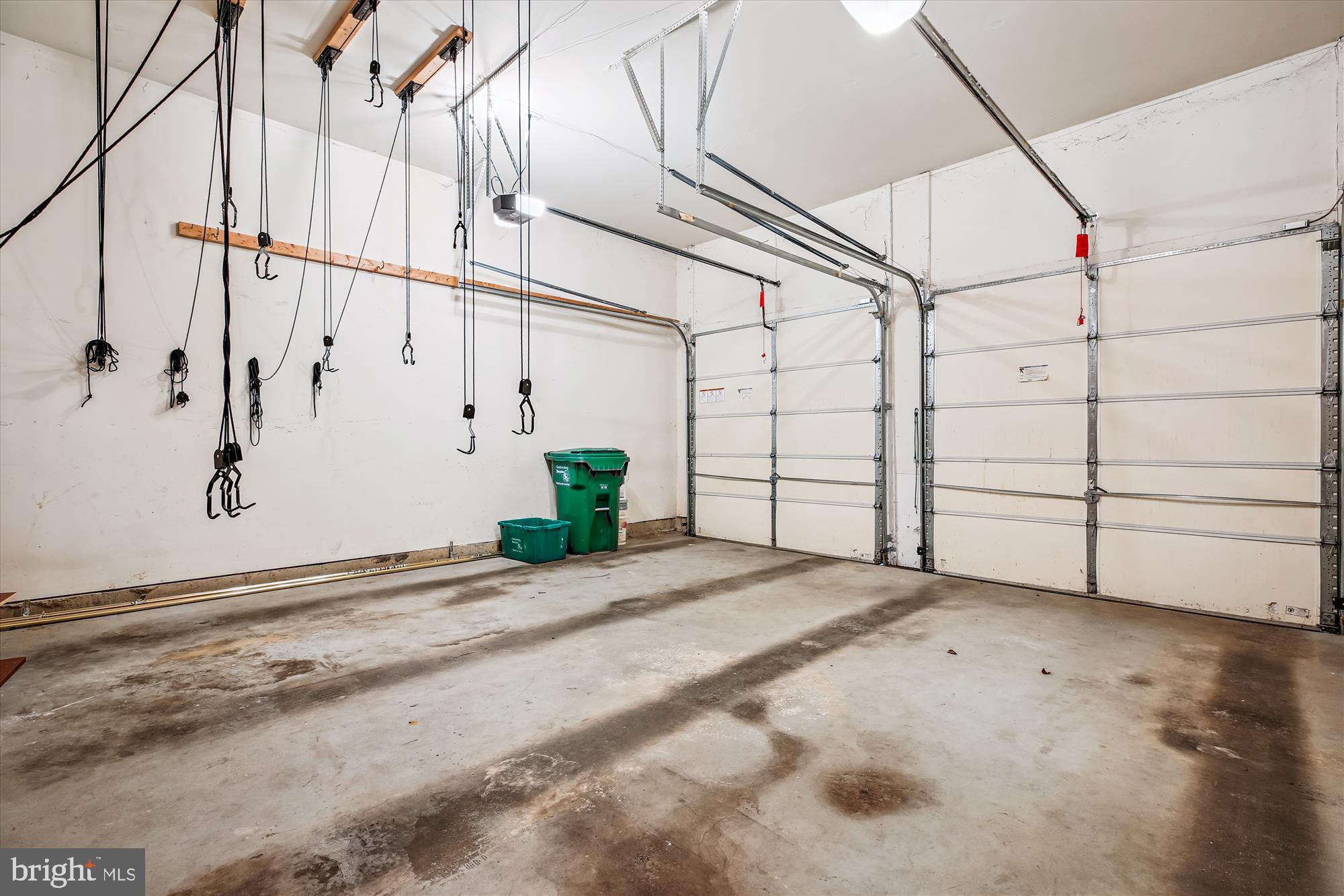 LAKELANDS - Residential