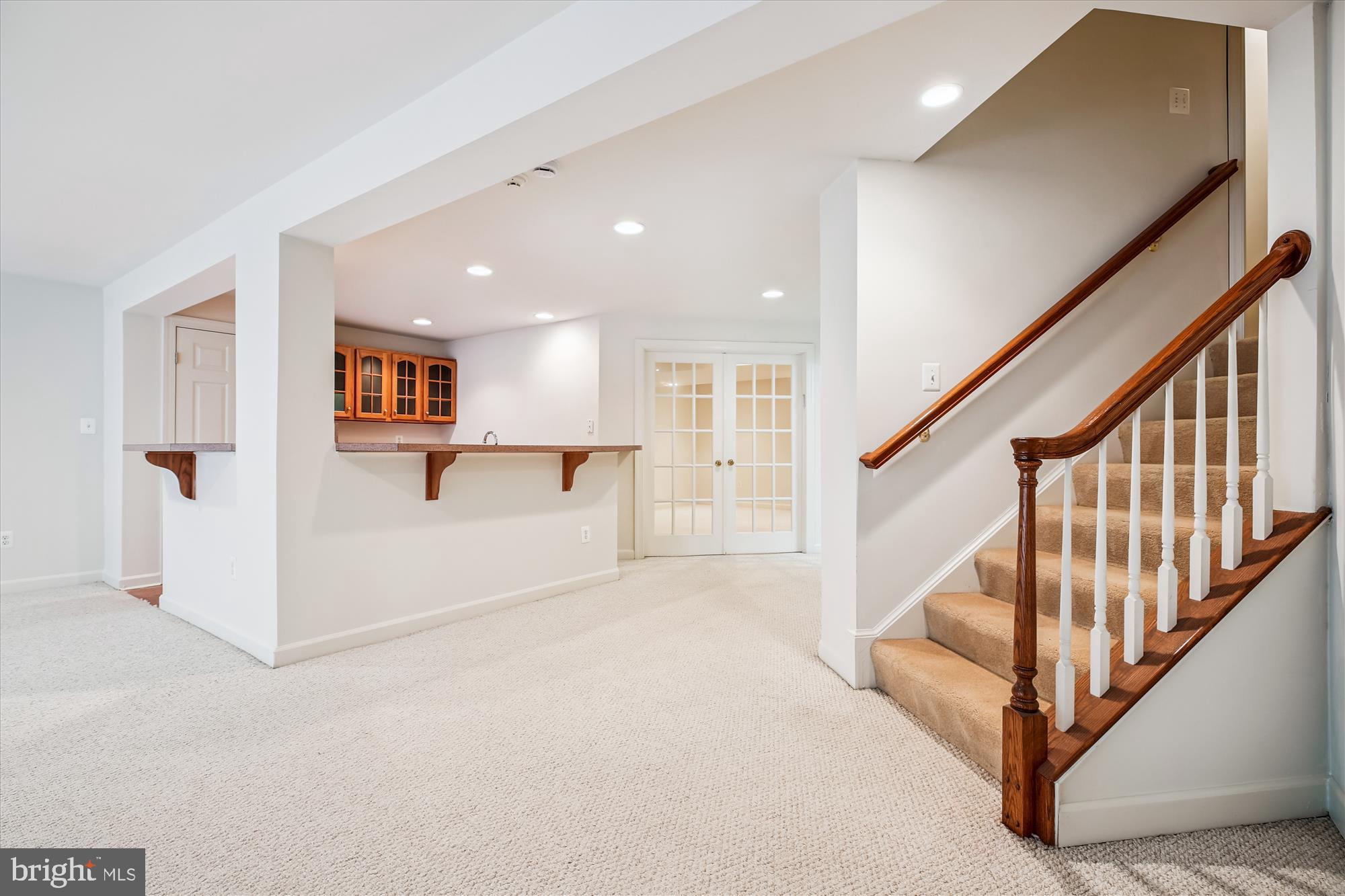 LAKELANDS - Residential