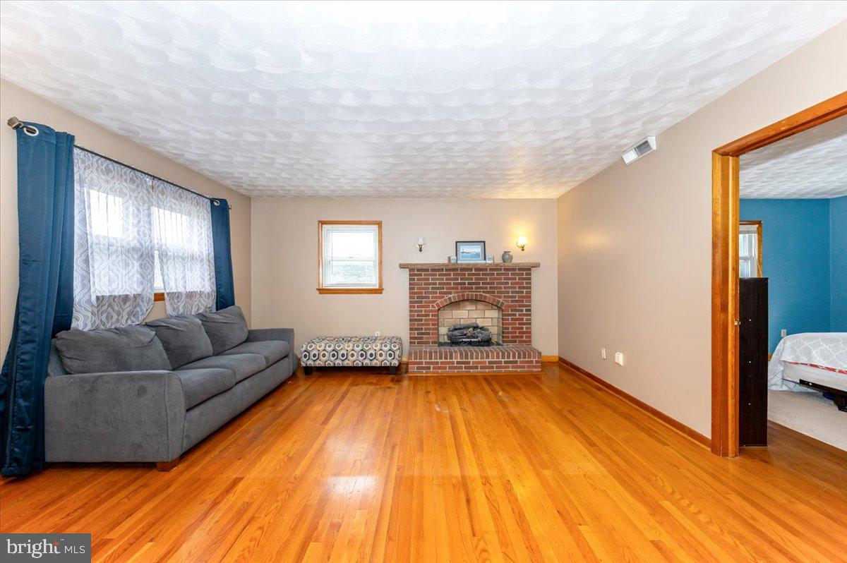 YELLOW SPRINGS - Residential