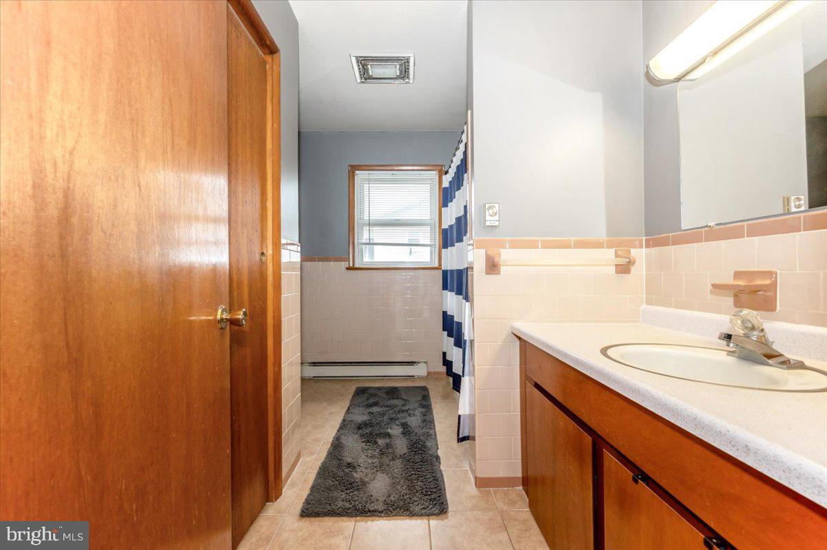 YELLOW SPRINGS - Residential