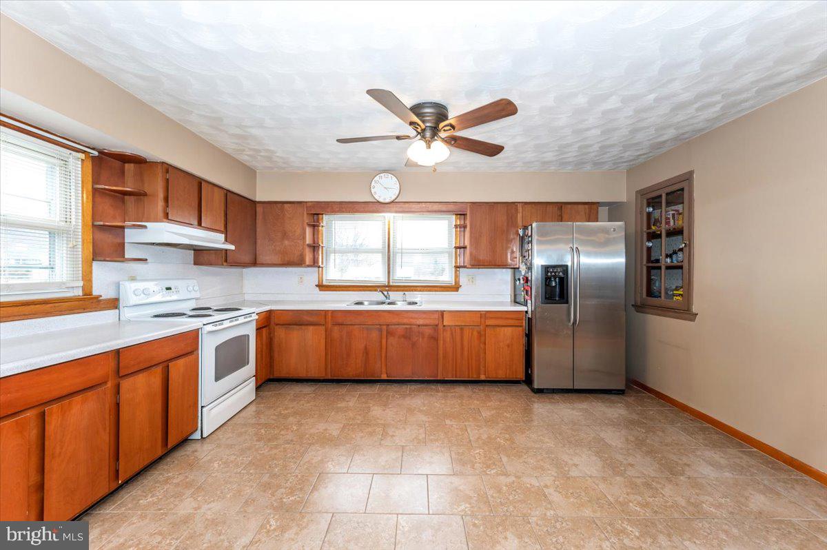 YELLOW SPRINGS - Residential