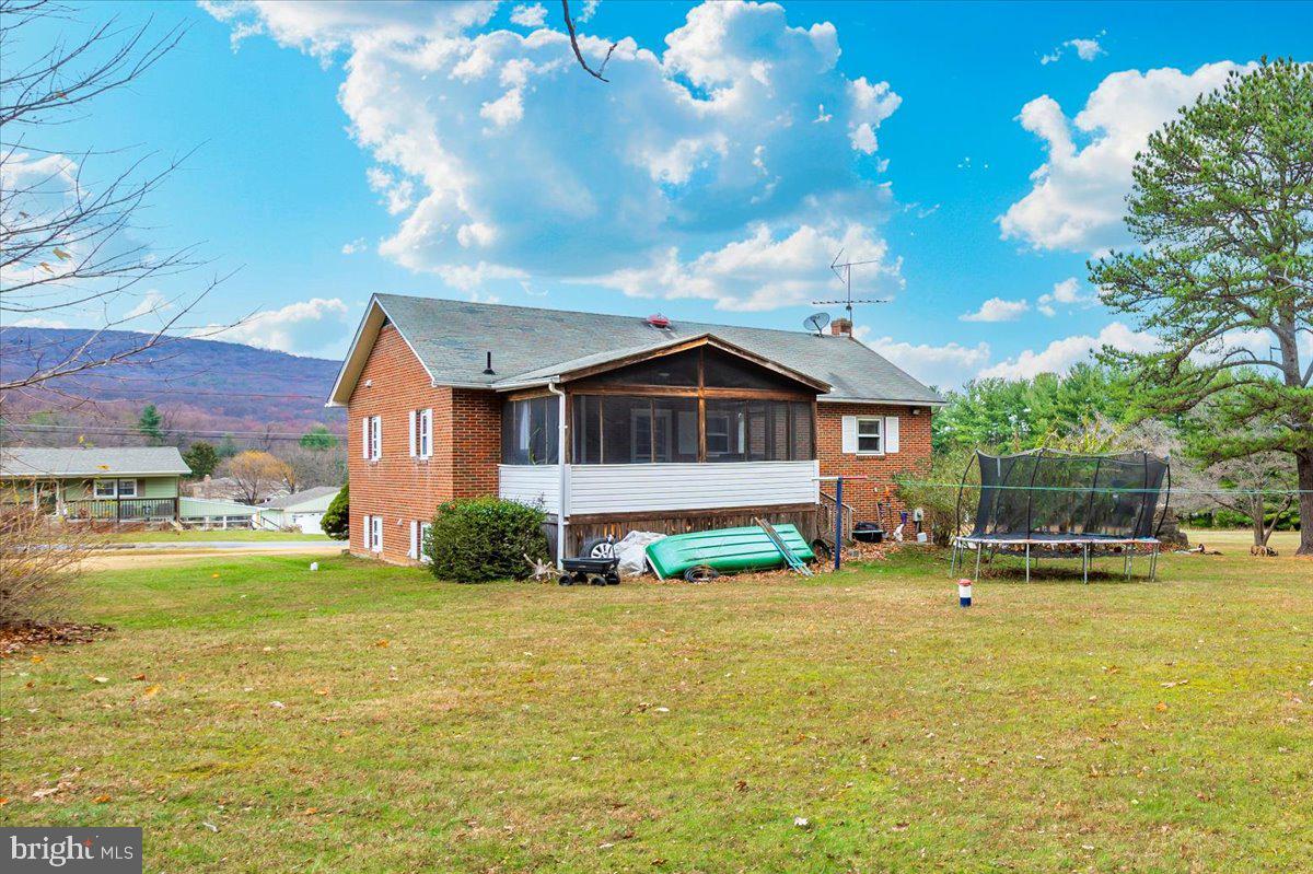 YELLOW SPRINGS - Residential