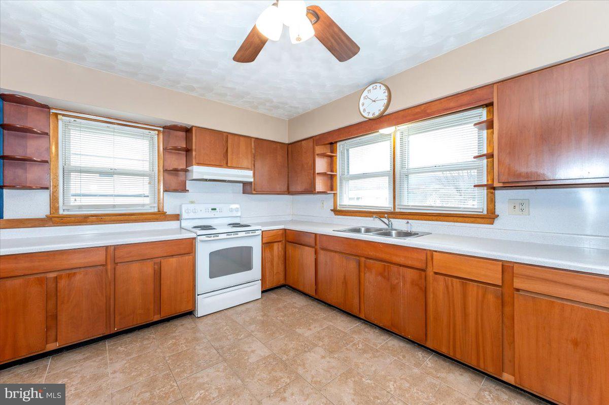 YELLOW SPRINGS - Residential