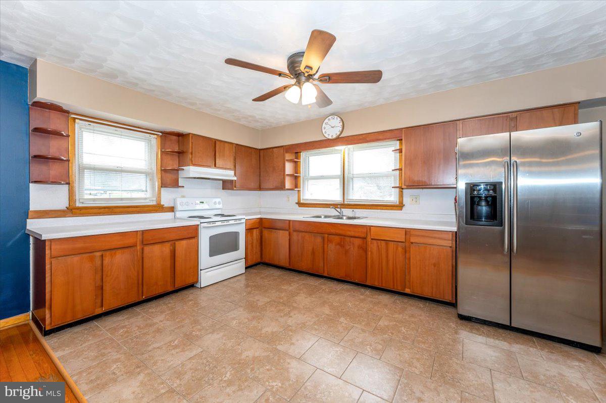 YELLOW SPRINGS - Residential