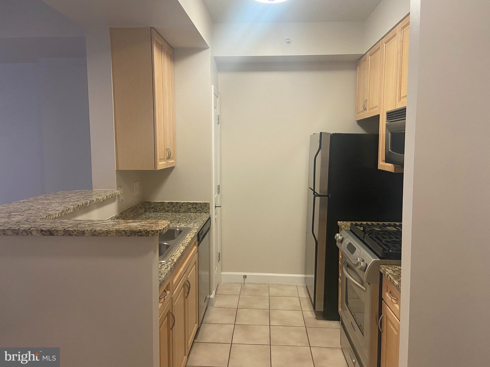 1111 25TH STREET NW 812