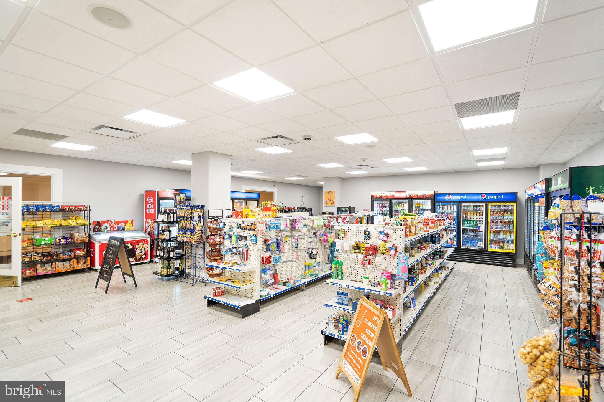 WATERGATE AT LANDMARK - Residential