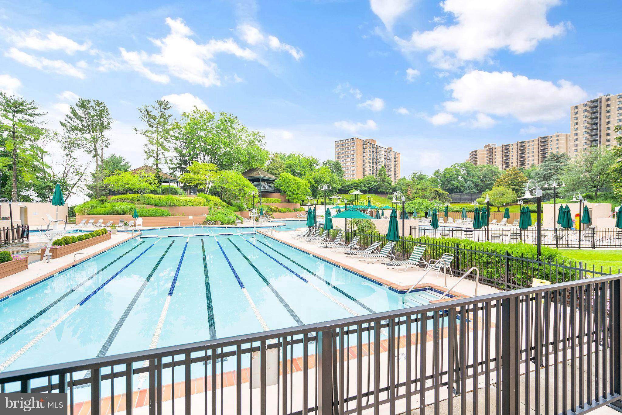 WATERGATE AT LANDMARK - Residential