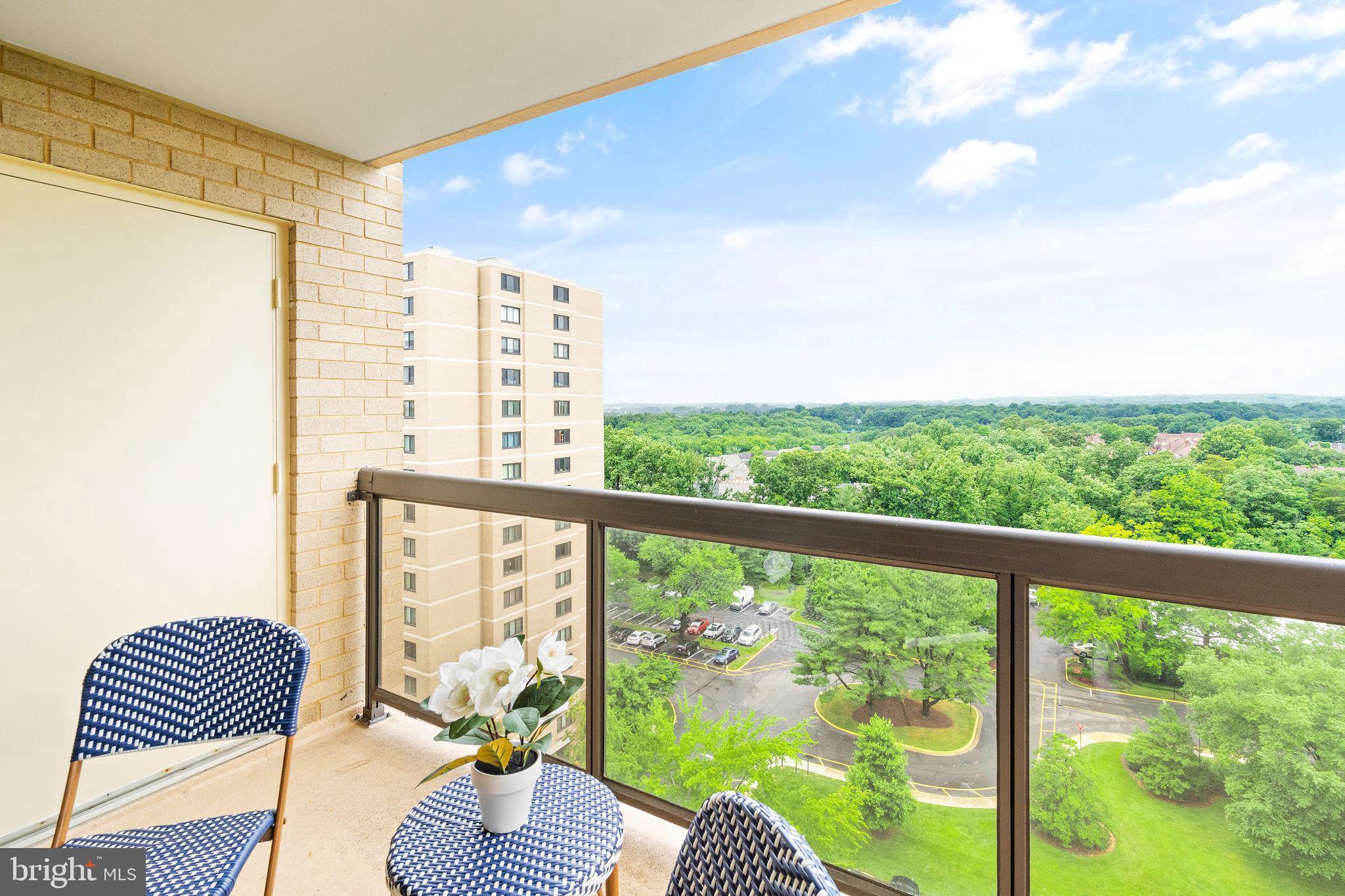 WATERGATE AT LANDMARK - Residential