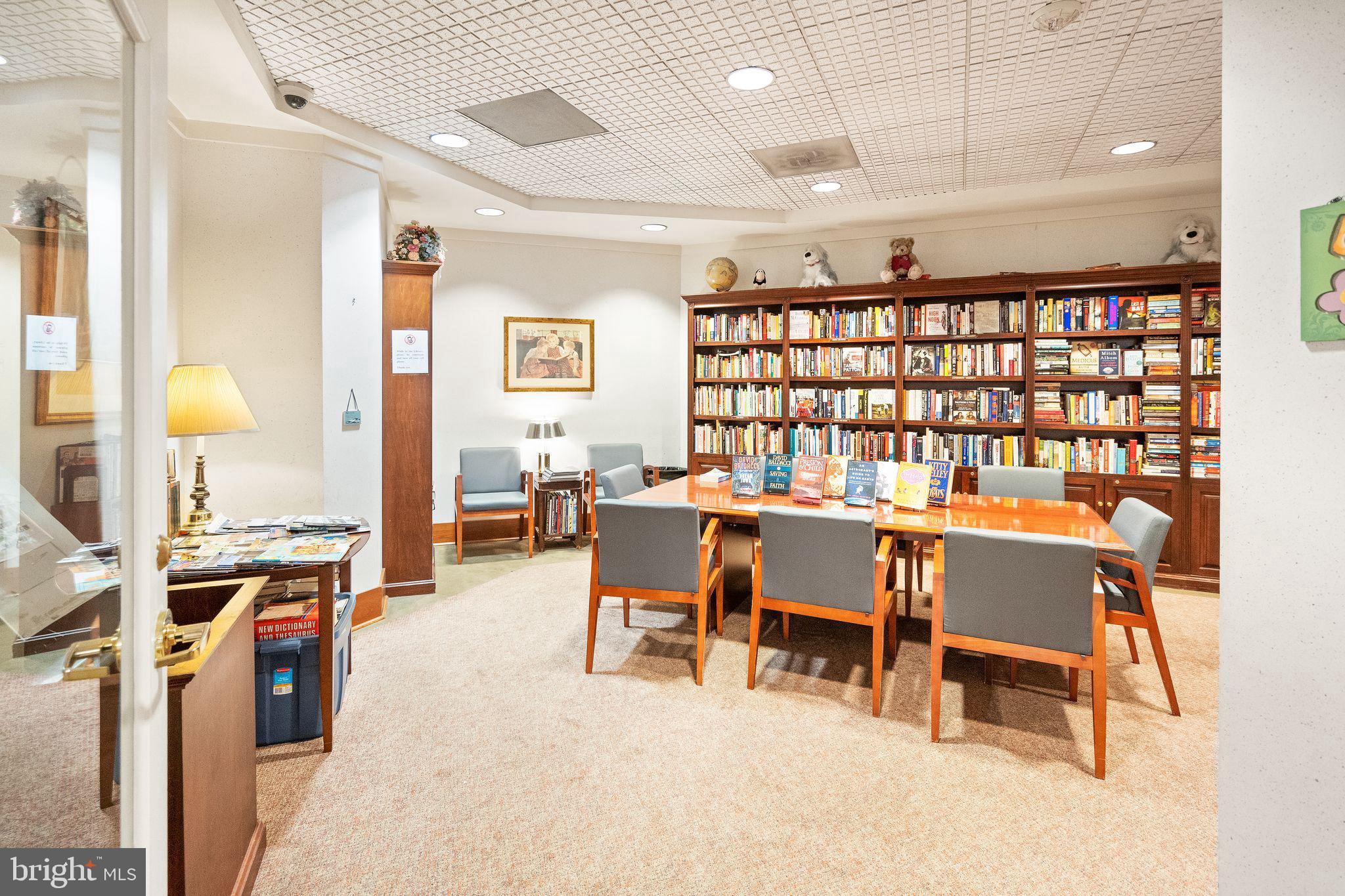 WATERGATE AT LANDMARK - Residential