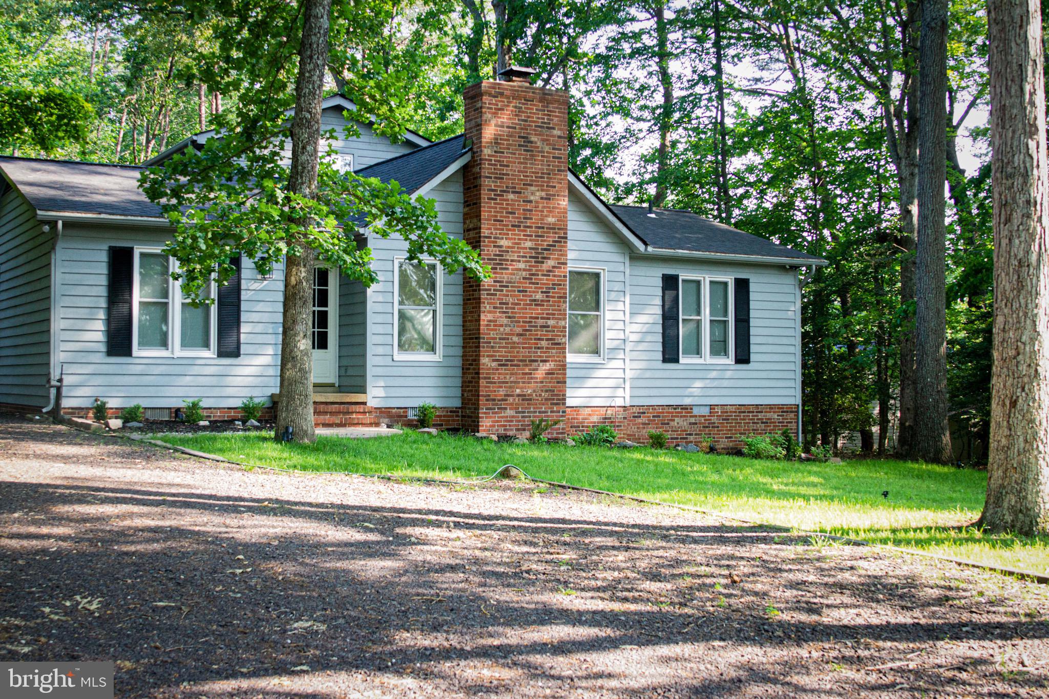 207 MADISON CIRCLE