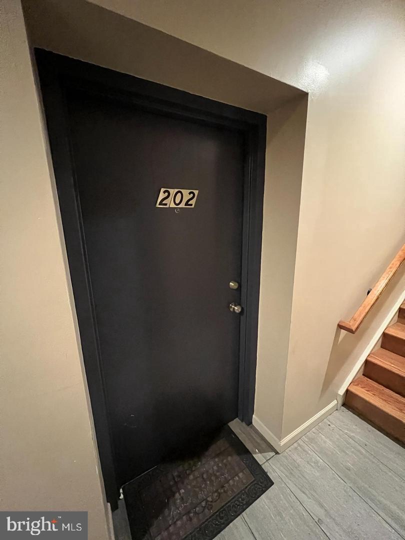 OLDE KENSINGTON - Residential Lease