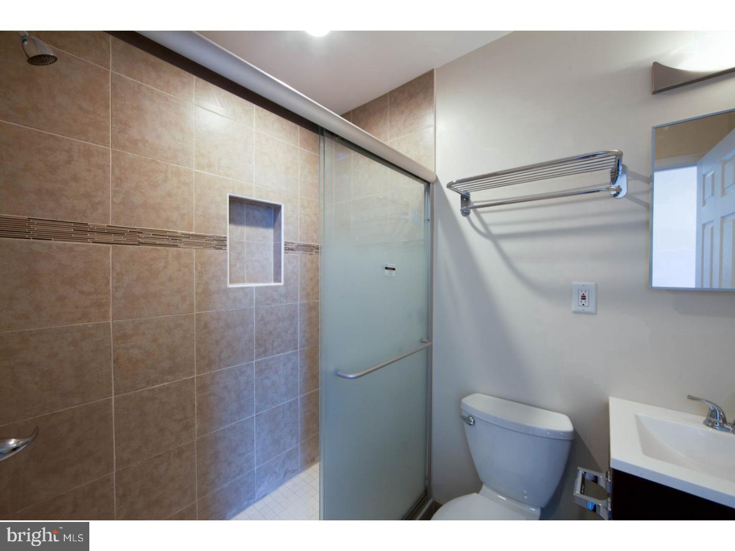 OLDE KENSINGTON - Residential Lease