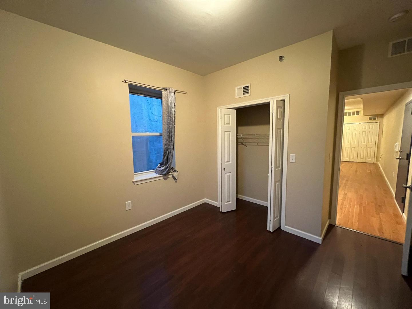 OLDE KENSINGTON - Residential Lease