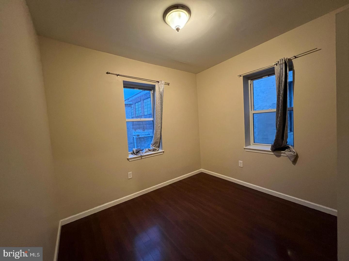 OLDE KENSINGTON - Residential Lease