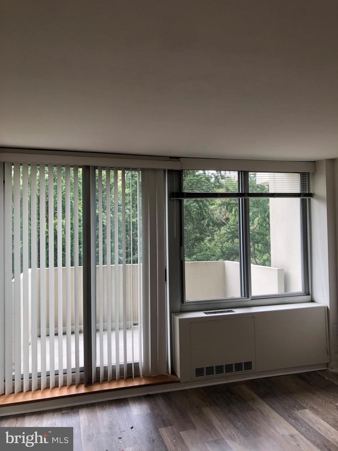 WASHINGTON SQ - Residential