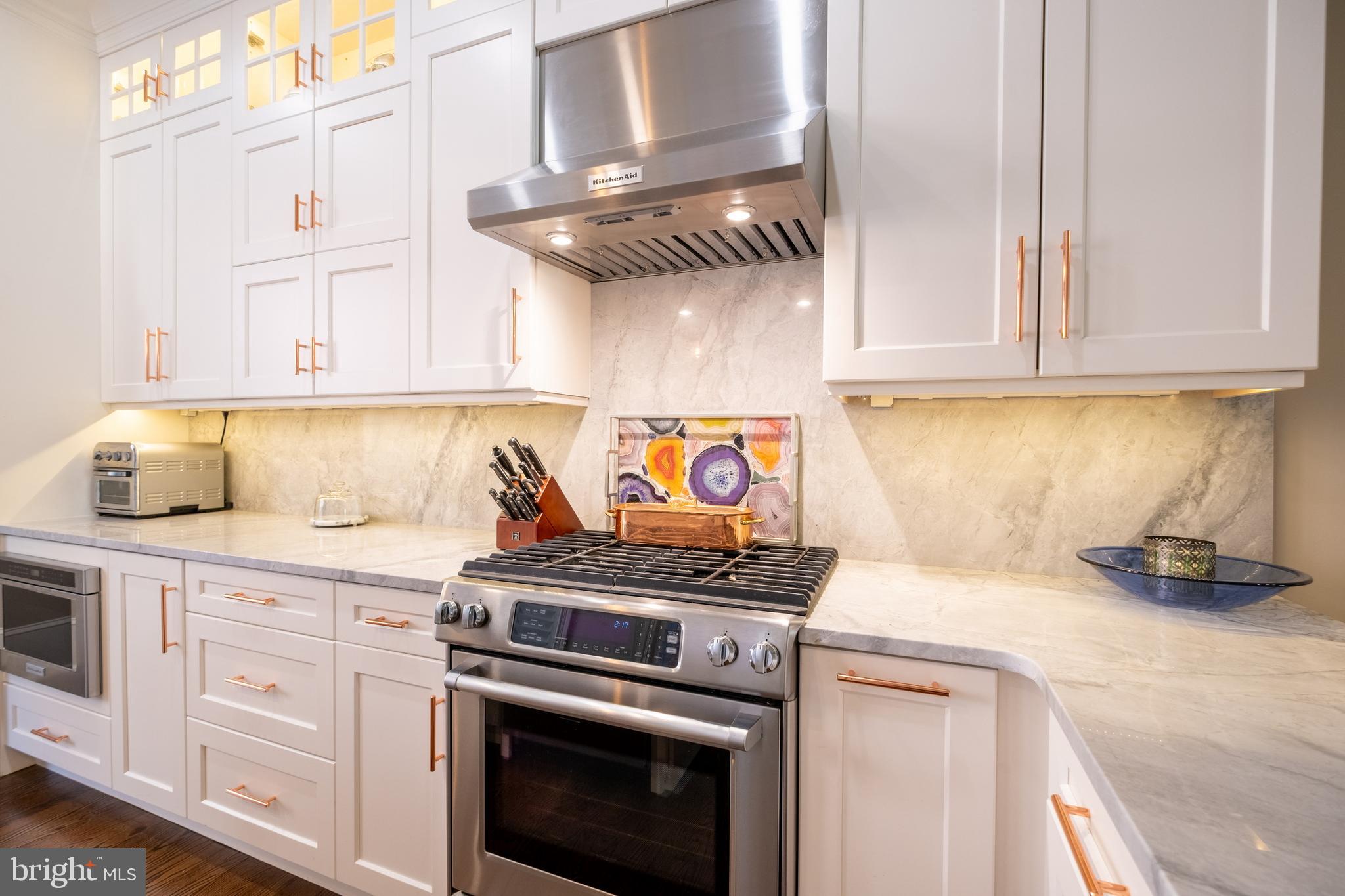 ART MUSEUM AREA - Residential