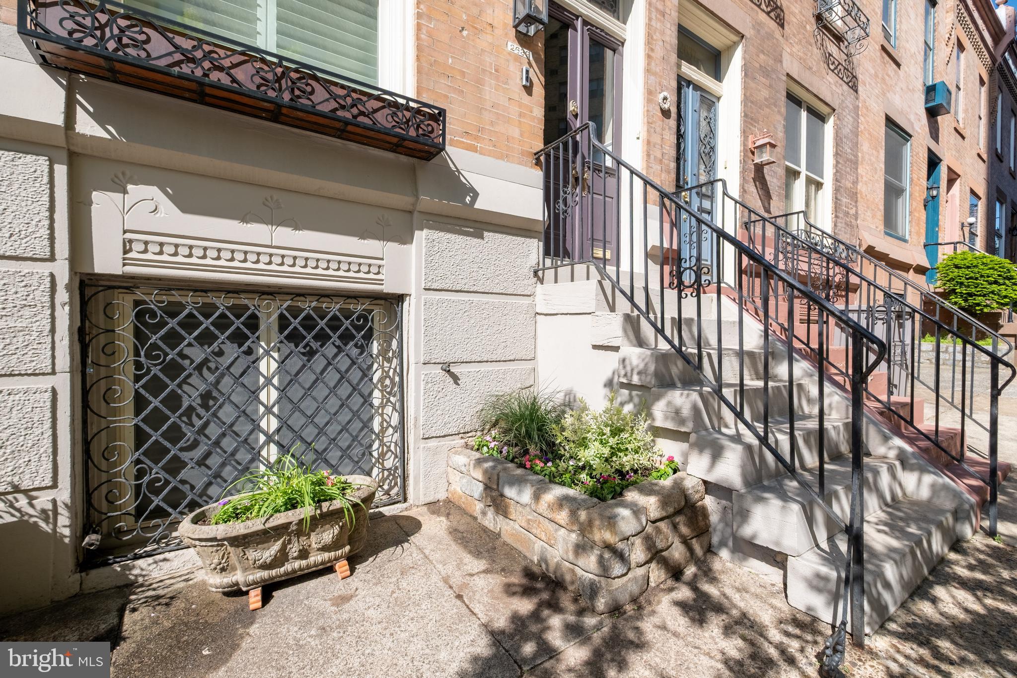 ART MUSEUM AREA - Residential