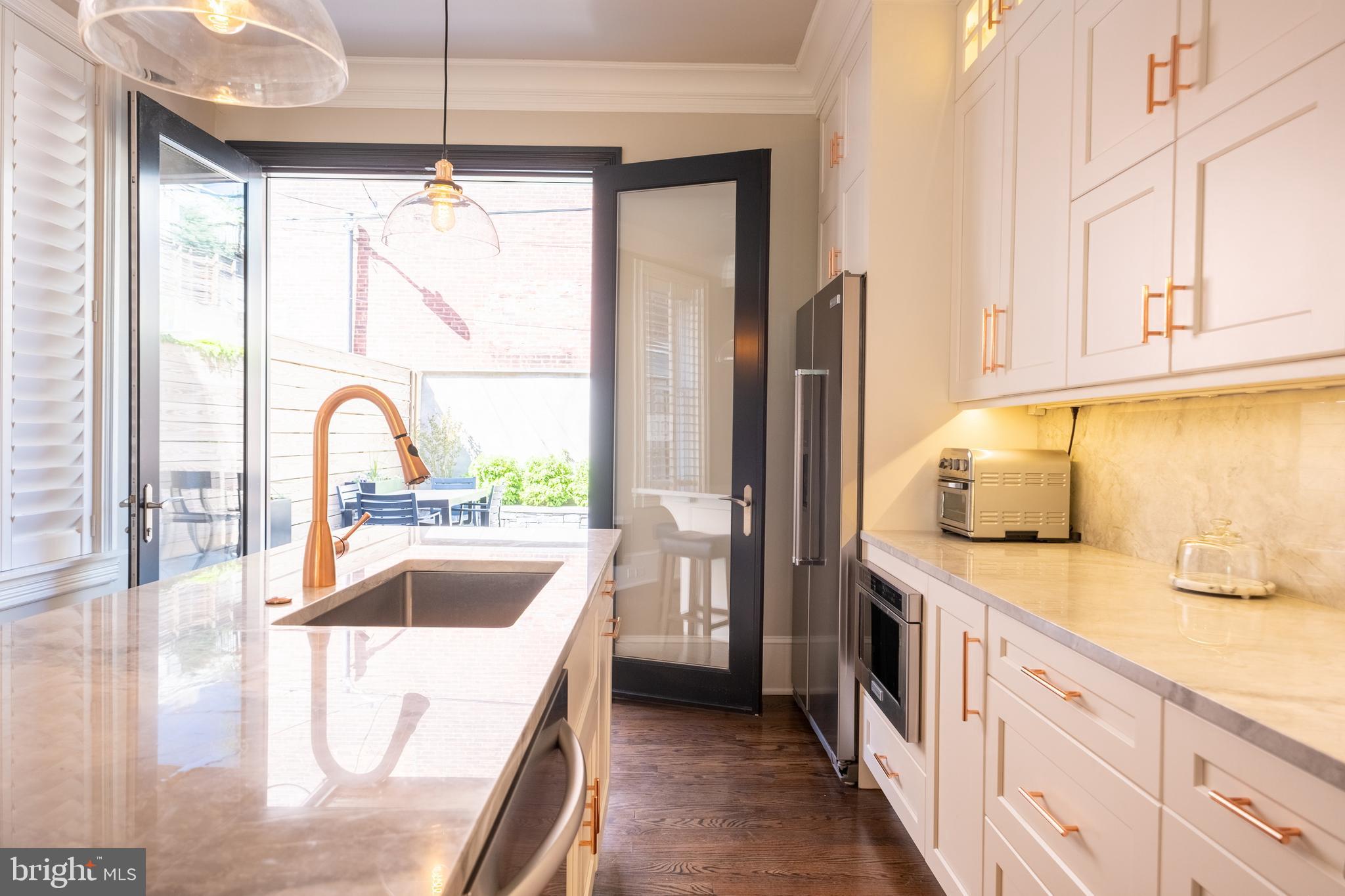 ART MUSEUM AREA - Residential