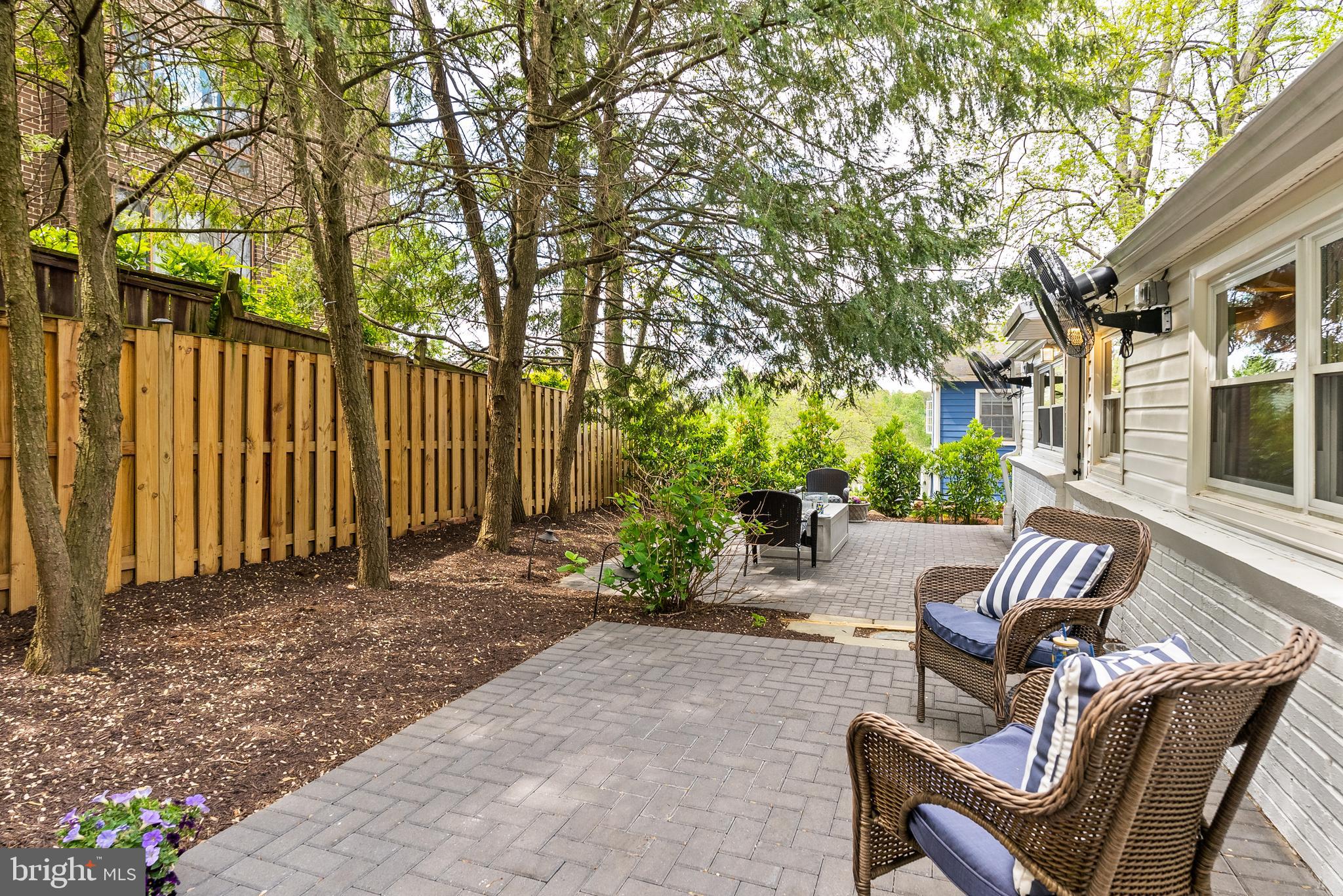 GLENMORE - Residential