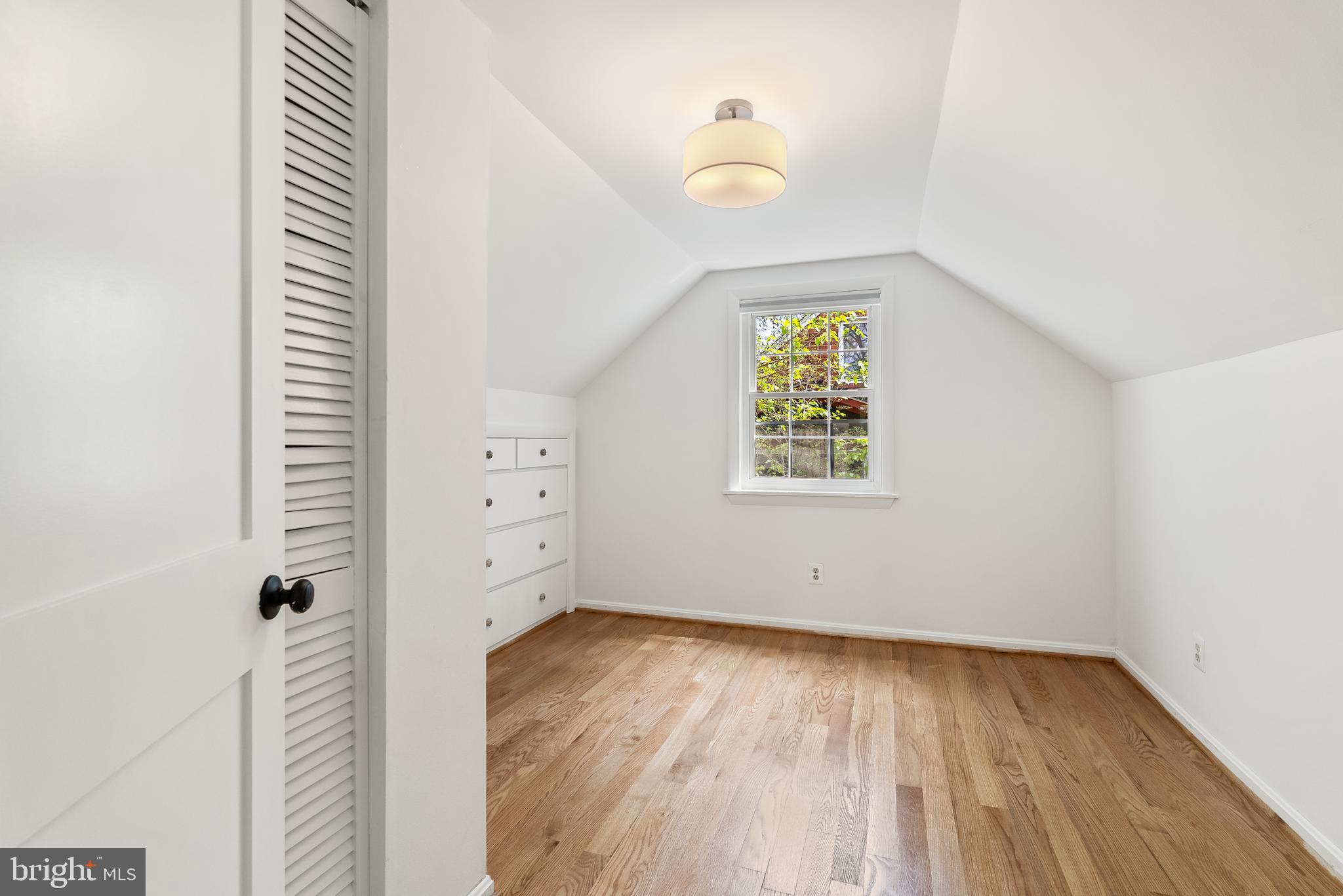 GLENMORE - Residential