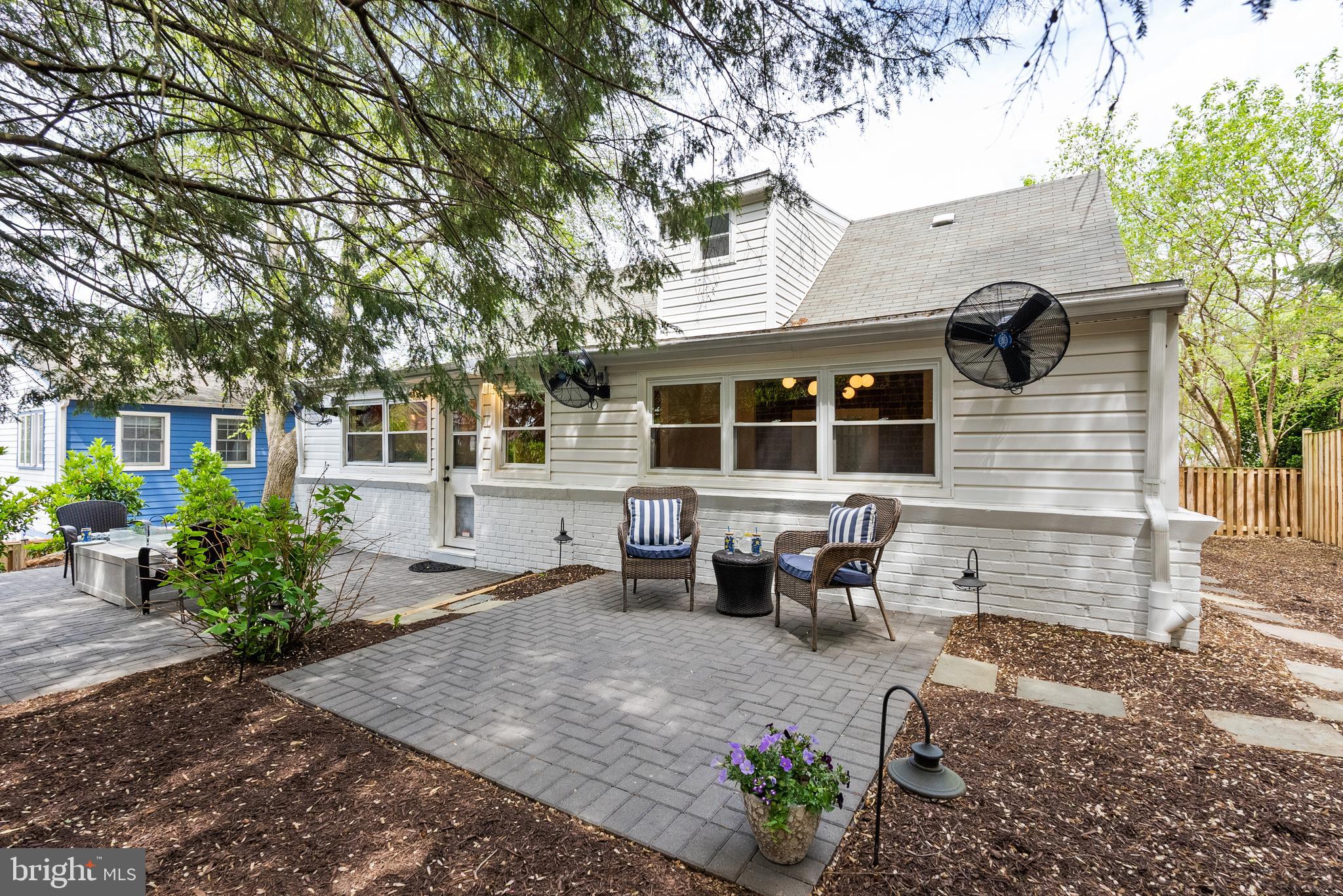 GLENMORE - Residential