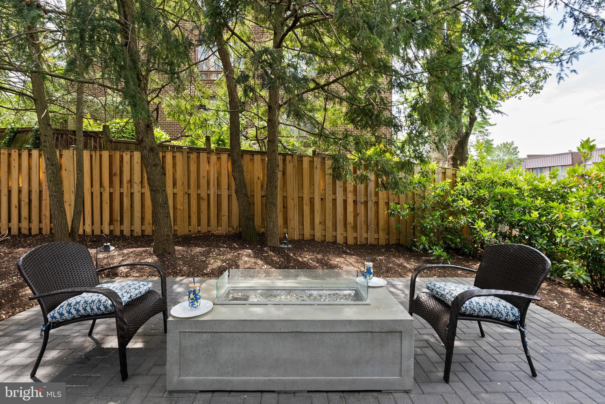 GLENMORE - Residential