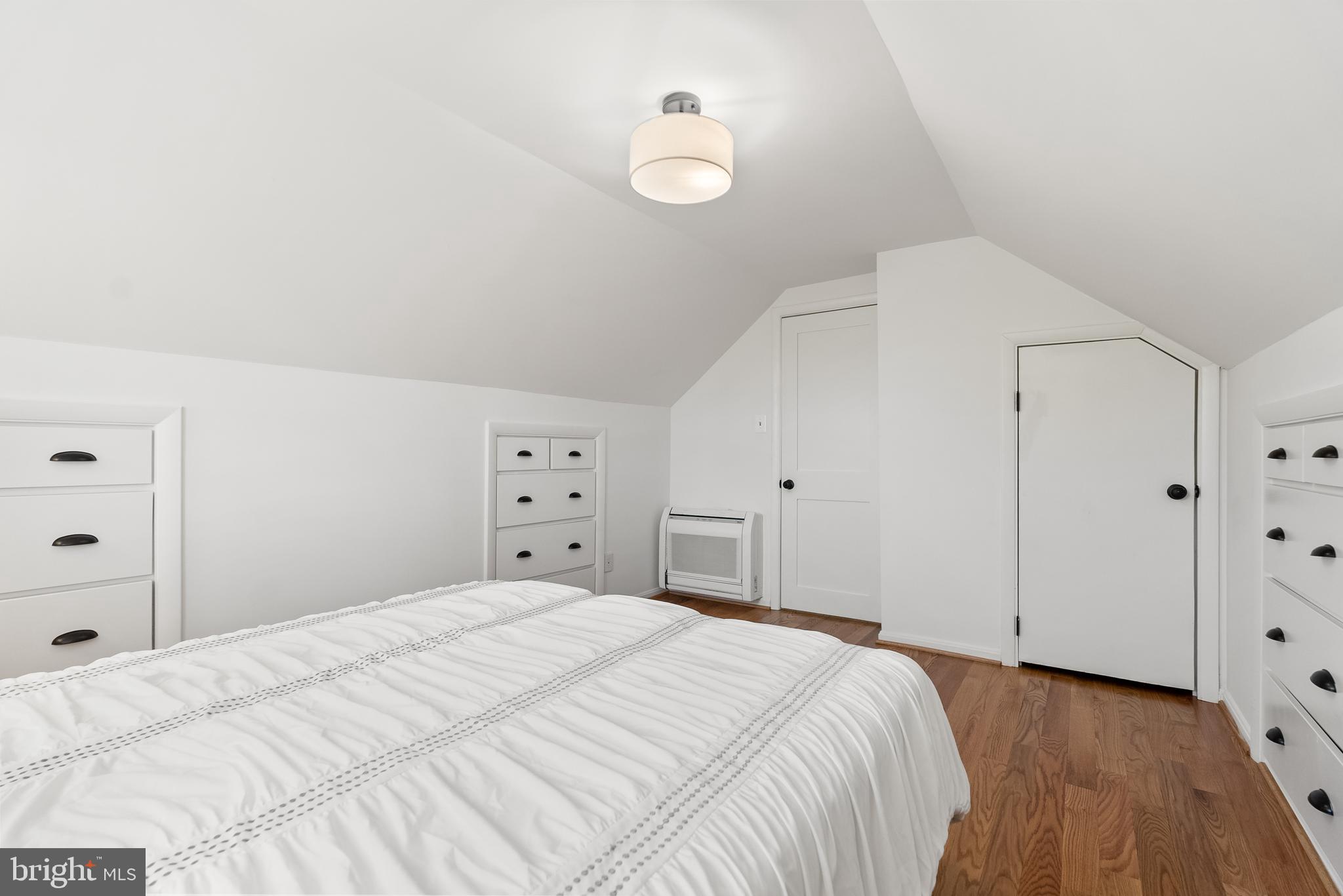 GLENMORE - Residential