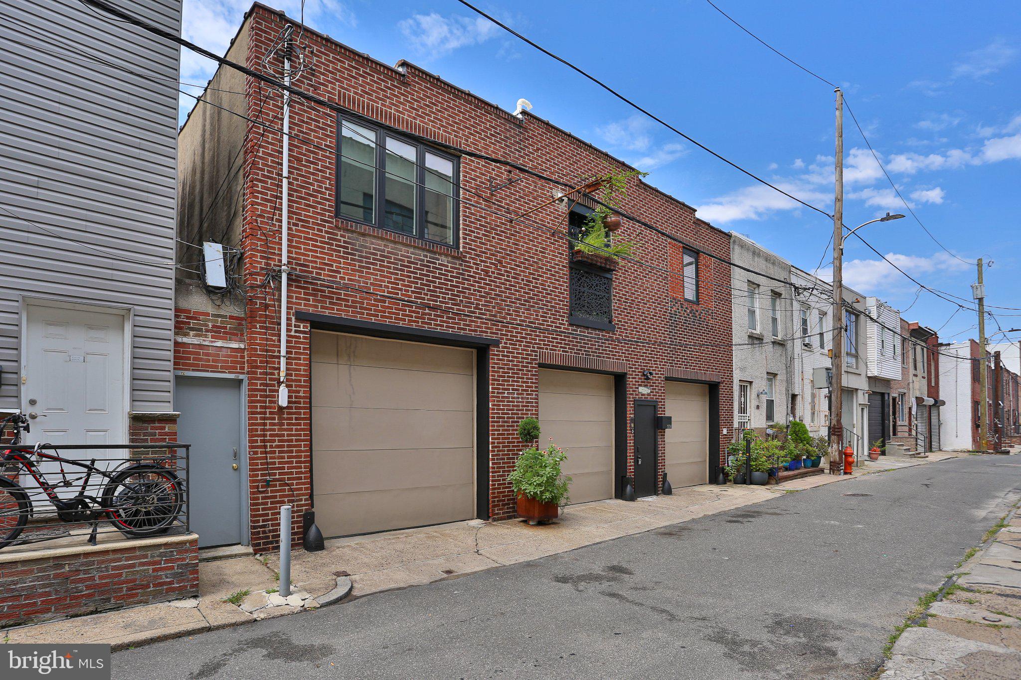 1538-42 S BEULAH STREET 42