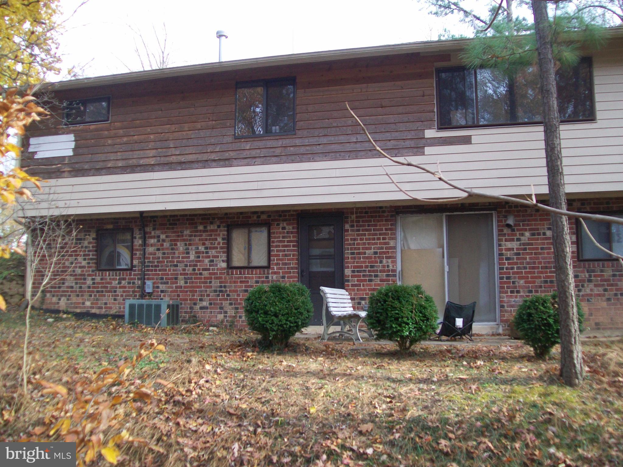 WEST SPRINGFIELD VILLAGE - Residential