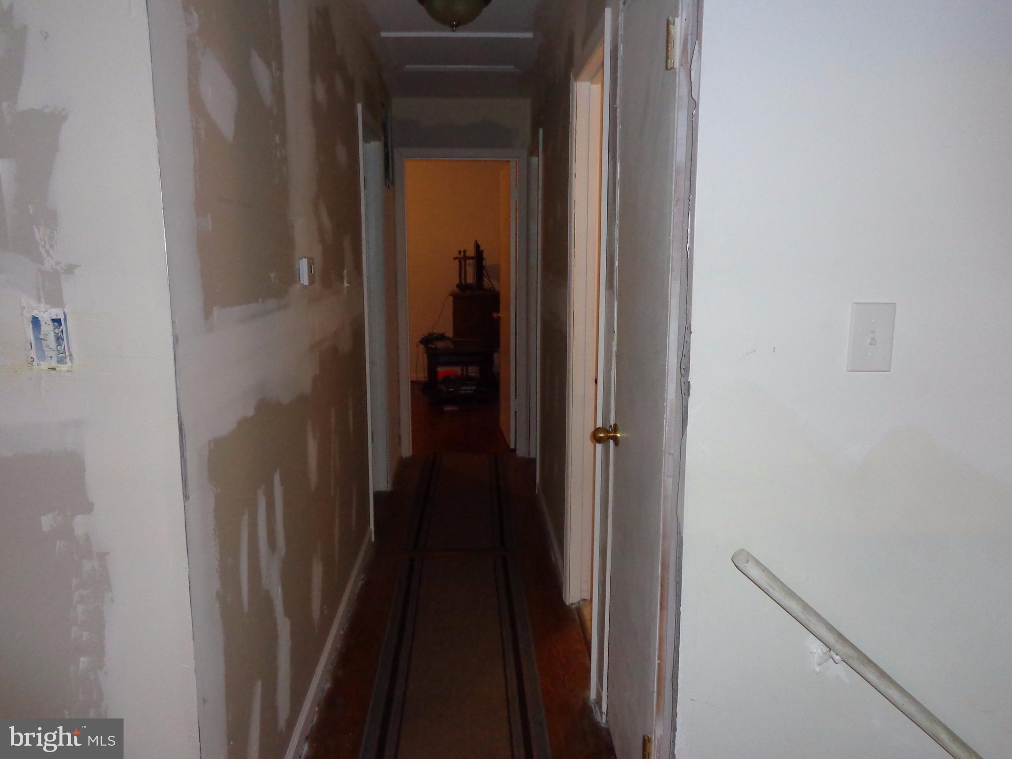 WEST SPRINGFIELD VILLAGE - Residential