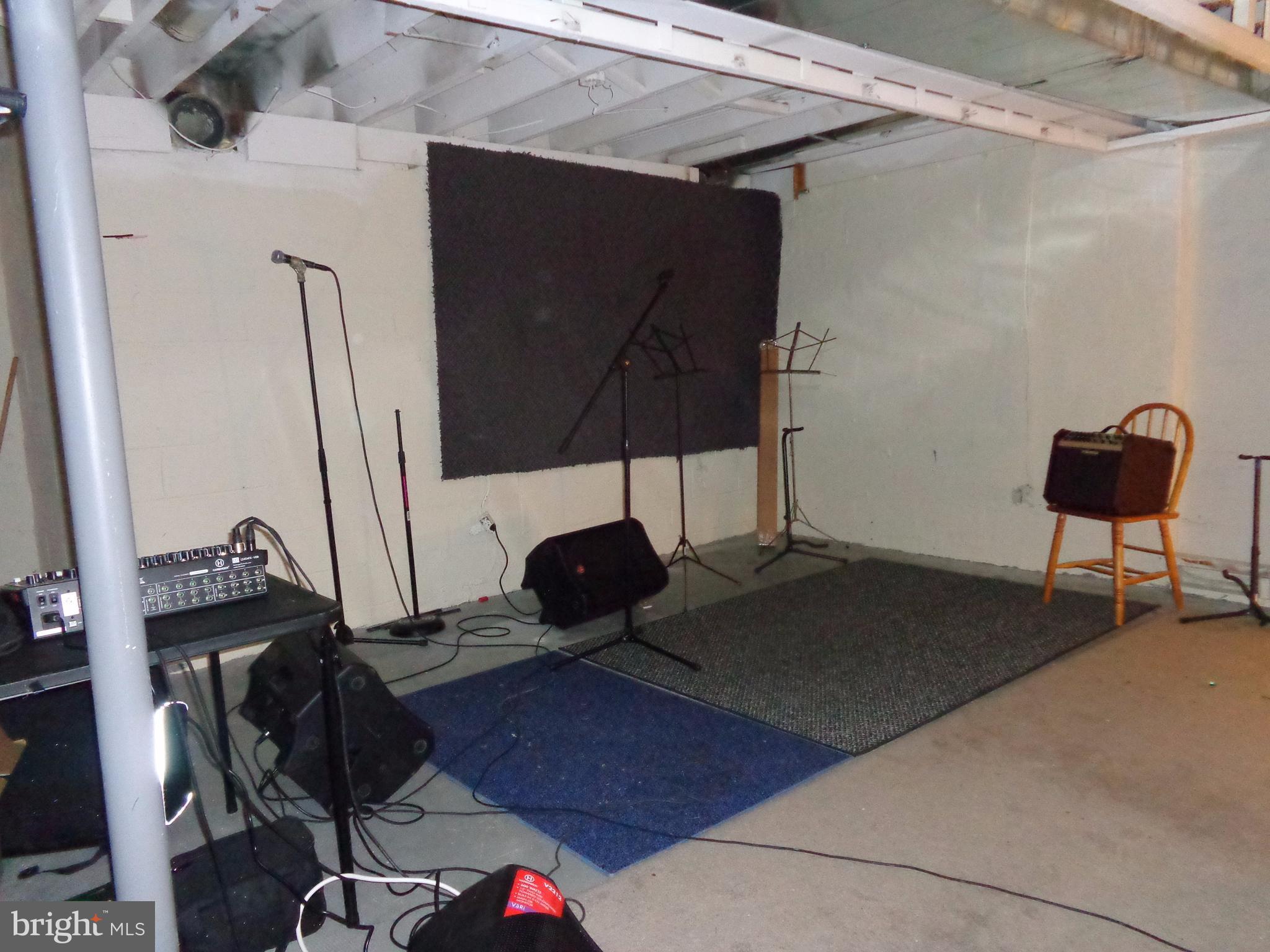 WEST SPRINGFIELD VILLAGE - Residential