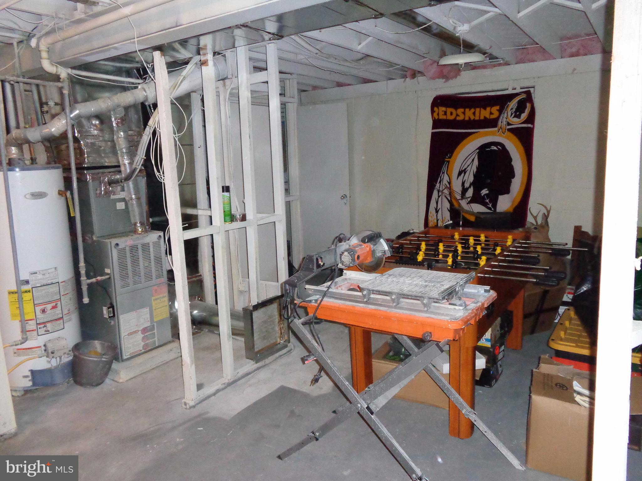 WEST SPRINGFIELD VILLAGE - Residential