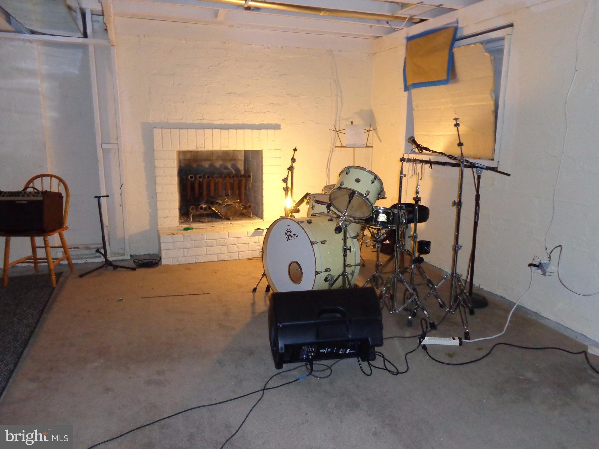 WEST SPRINGFIELD VILLAGE - Residential