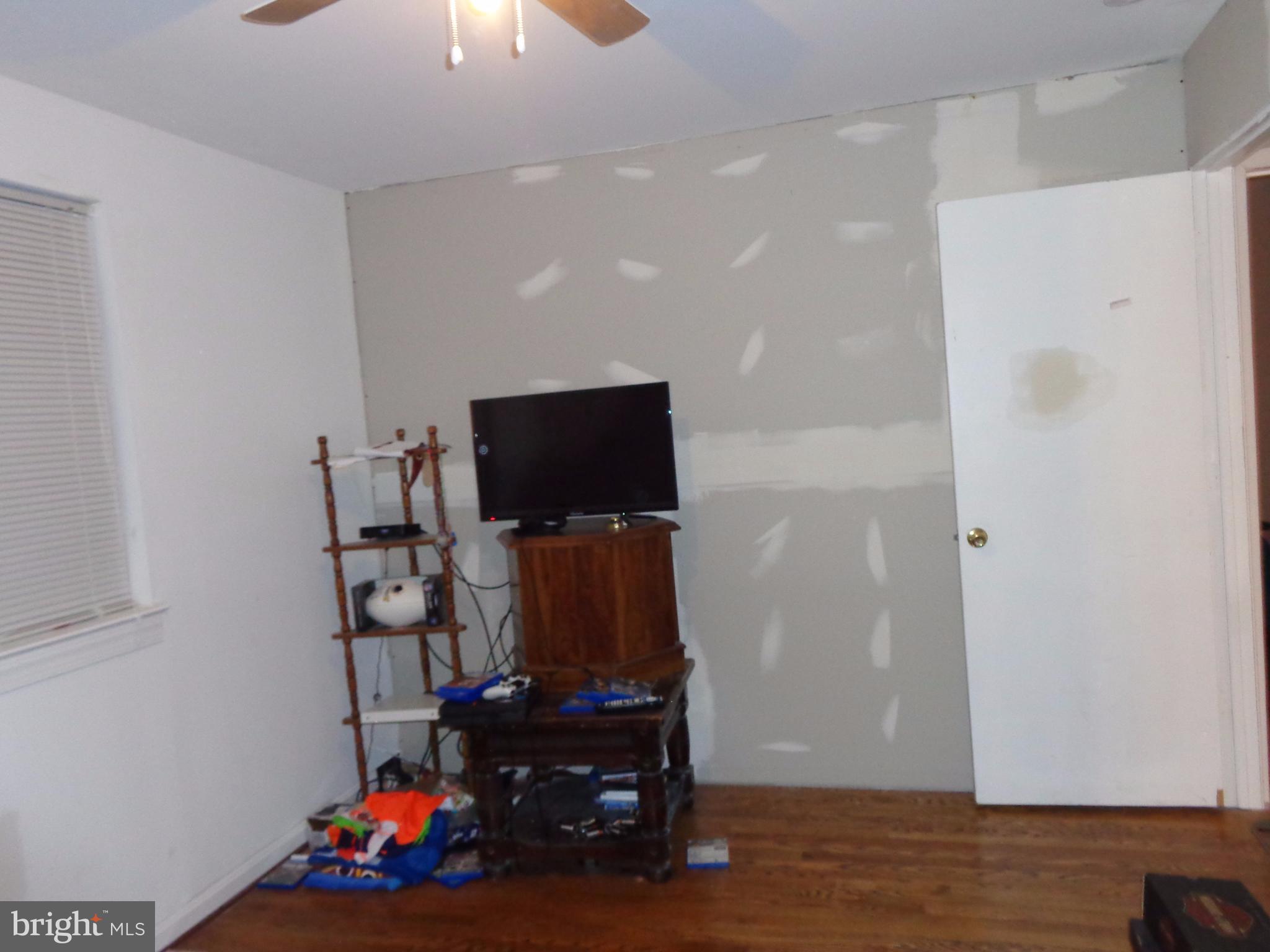 WEST SPRINGFIELD VILLAGE - Residential