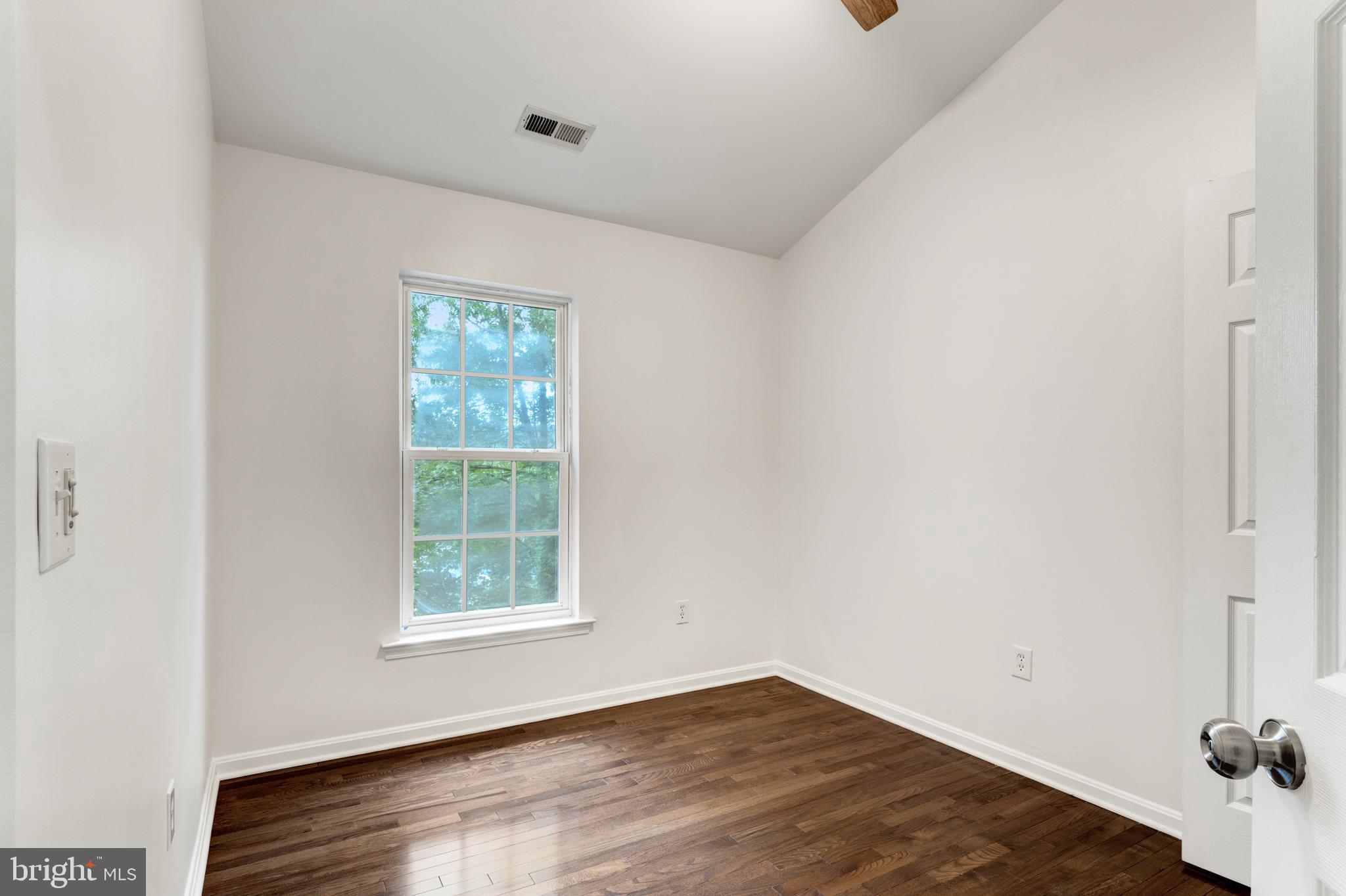 RIVER OAKS - Residential