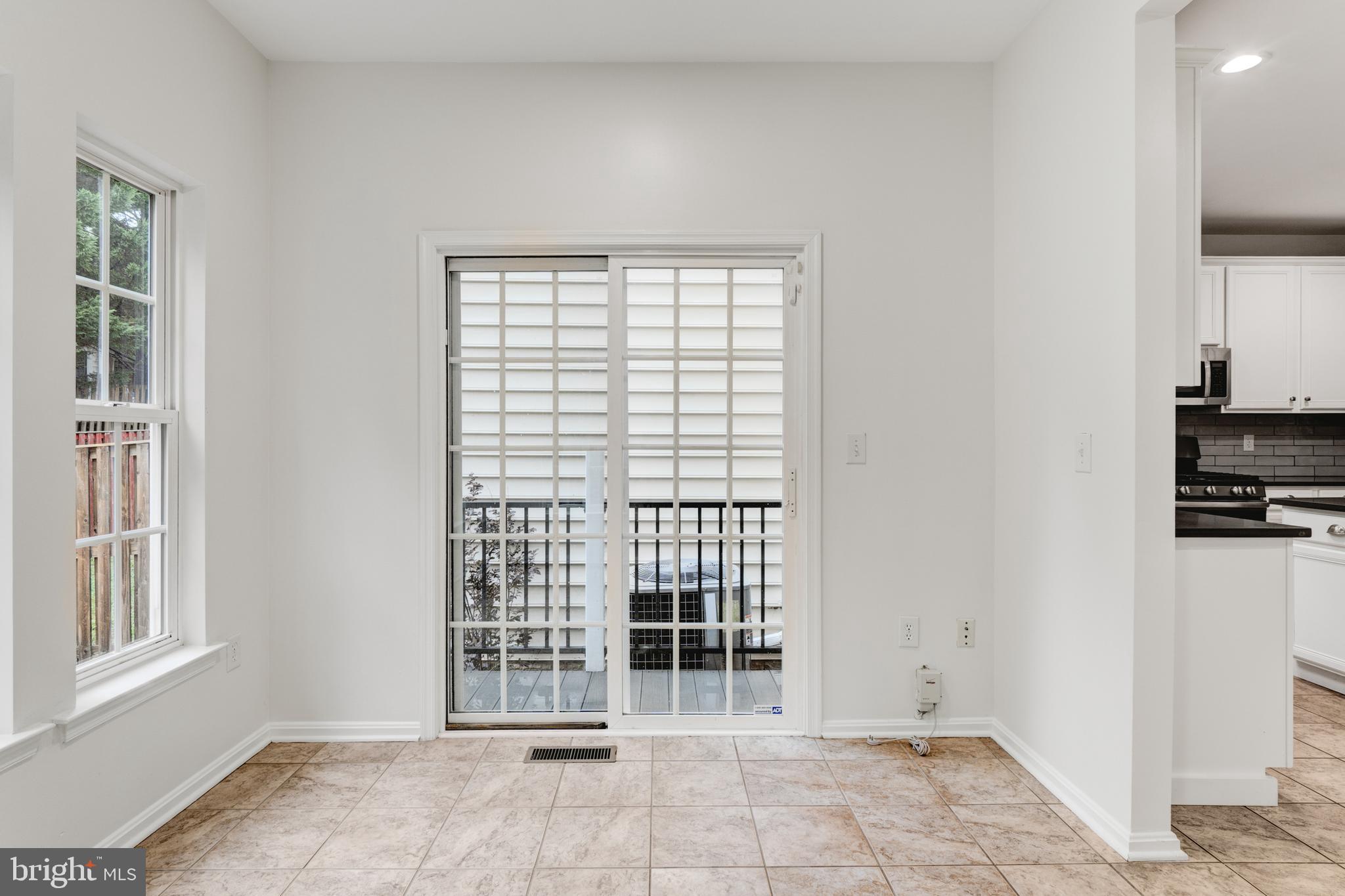 RIVER OAKS - Residential