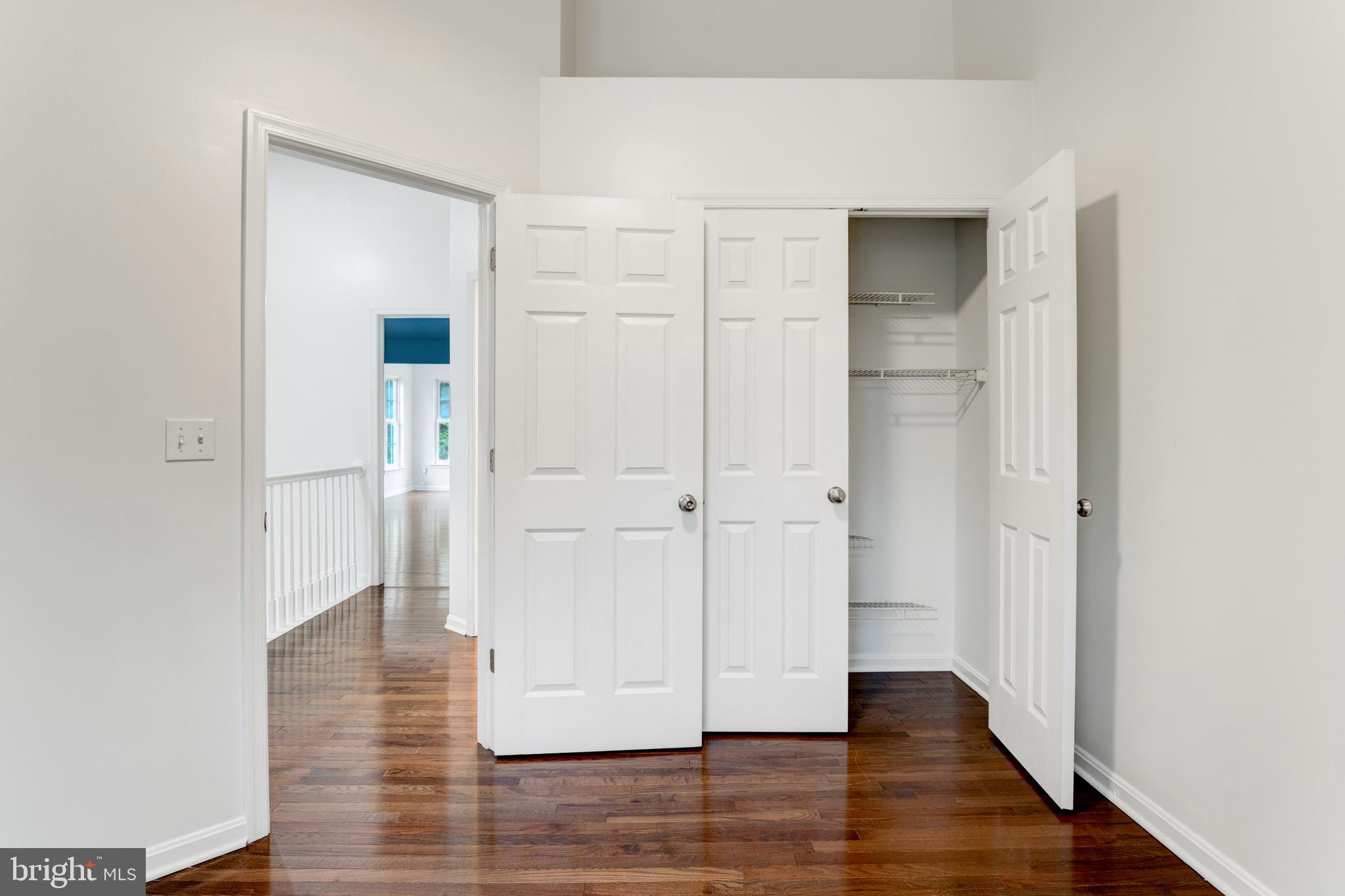 RIVER OAKS - Residential