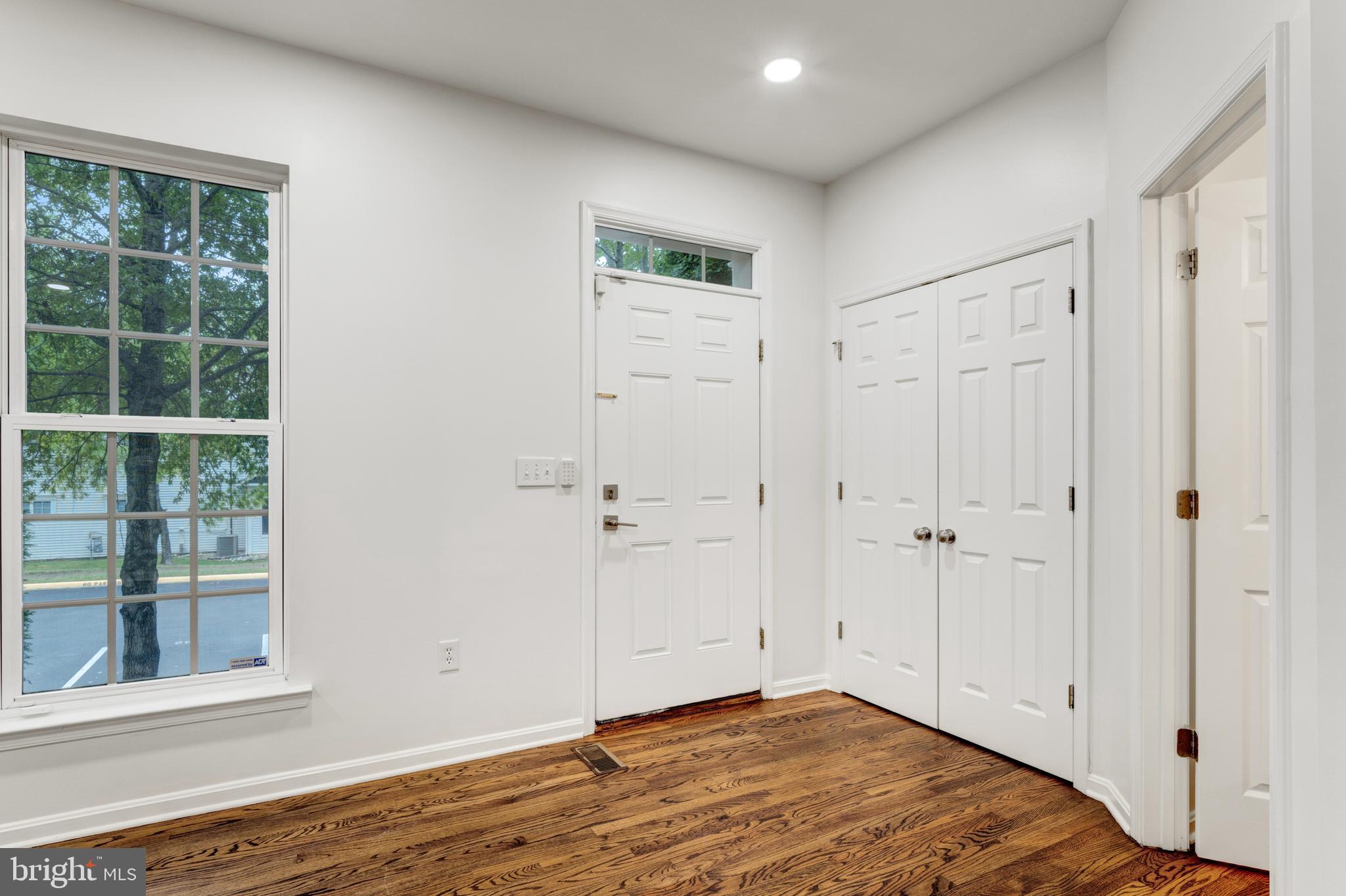 RIVER OAKS - Residential