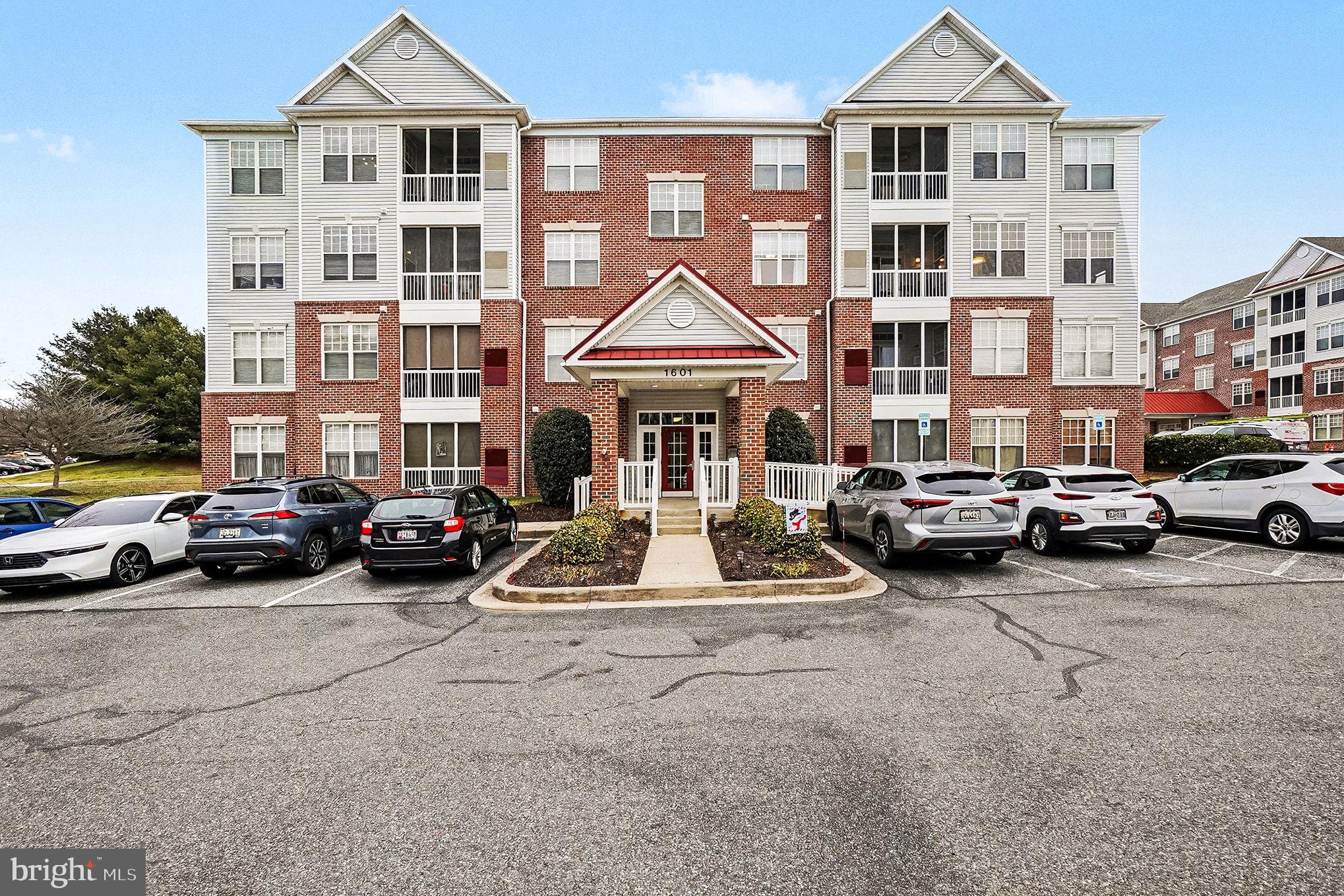 EMERALD HILLS - Residential