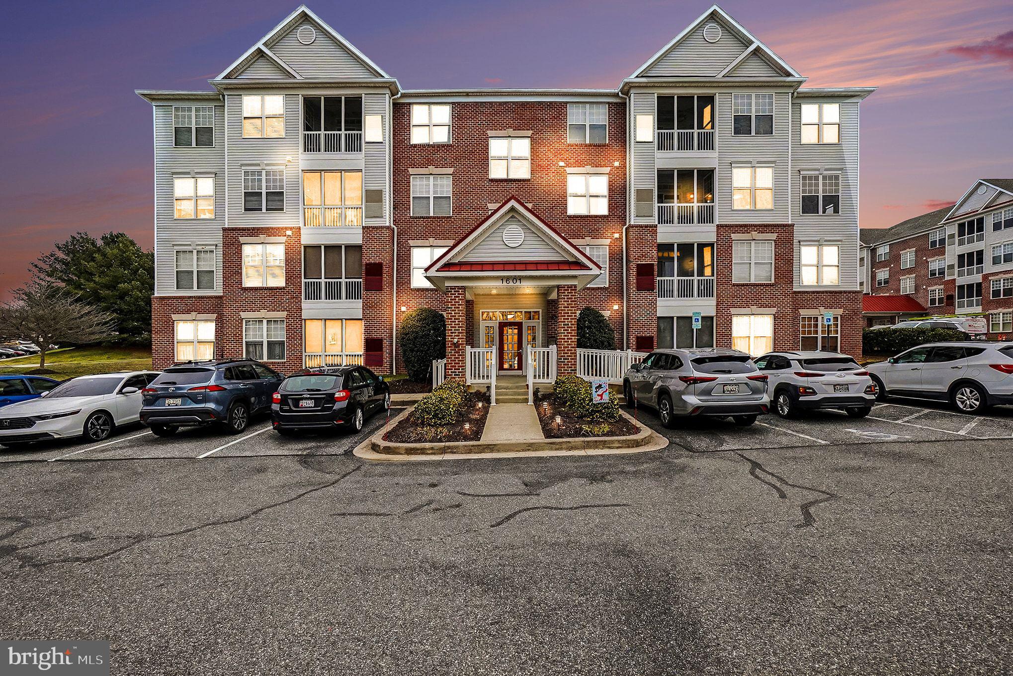 EMERALD HILLS - Residential