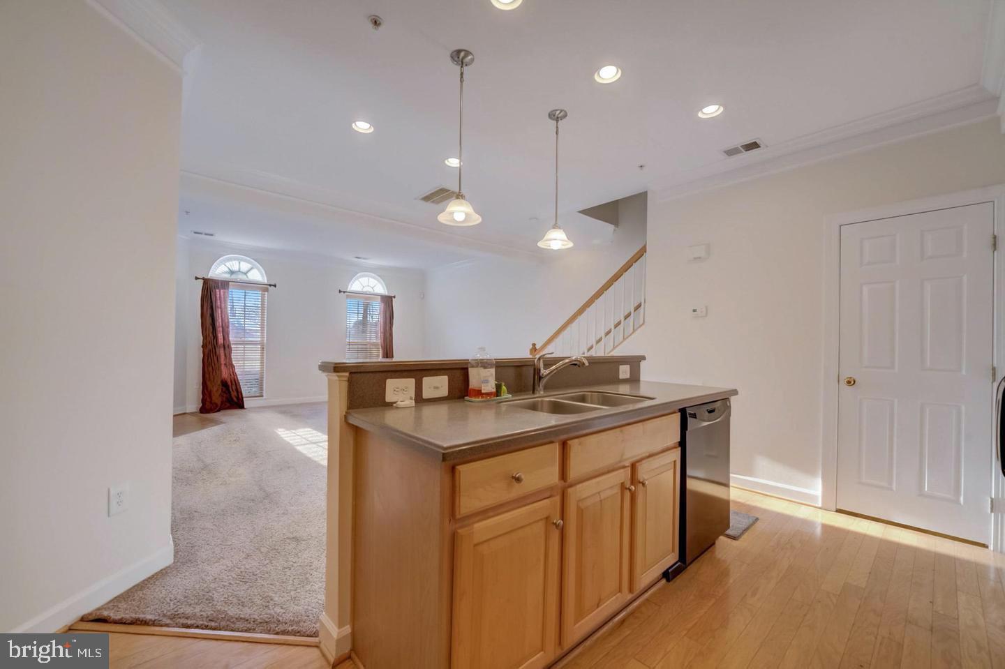 VILLAGES OF POTOMAC AT INDIAN HEAD - Residential Lease